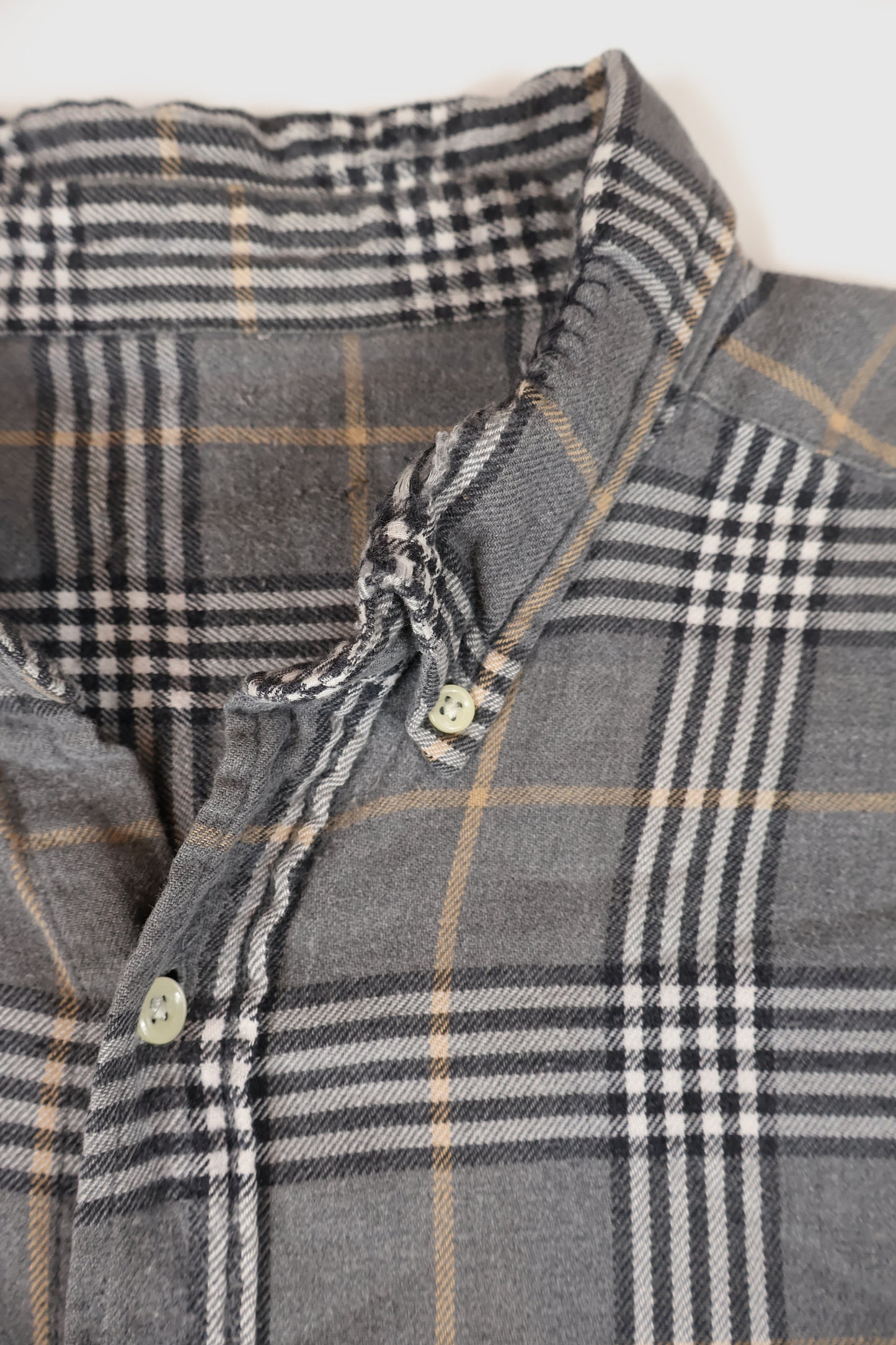 Vintage Button-Down Shirt 01 Image 2