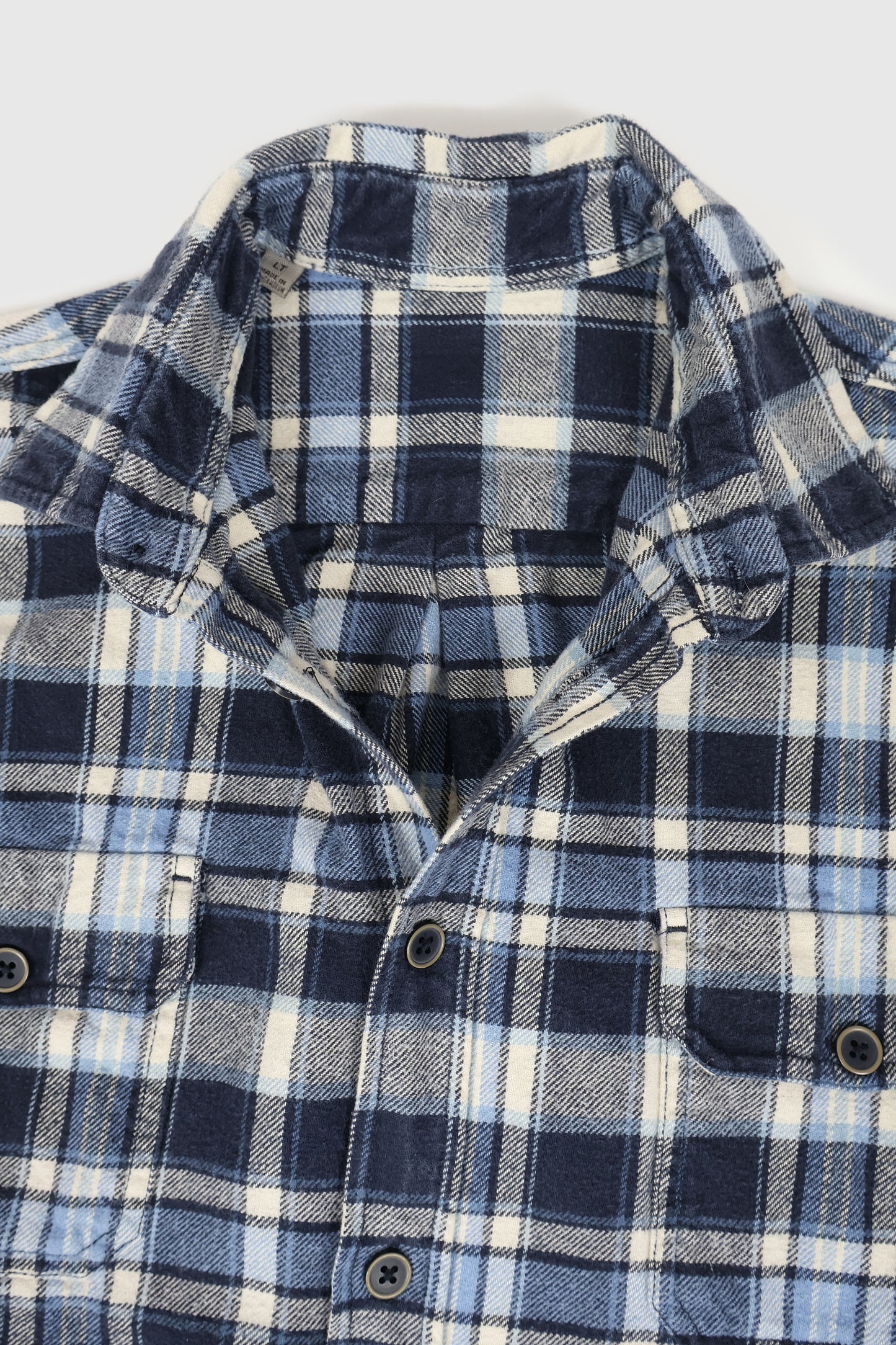 Vintage Heavyweight Button-Down Shirt 02 Image 3