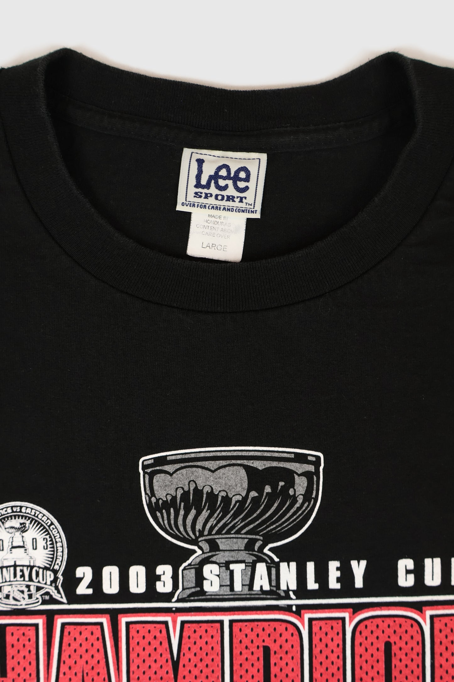 Vintage New Jersey Devils 2003 Stanley Cup Champions Tee Image 2
