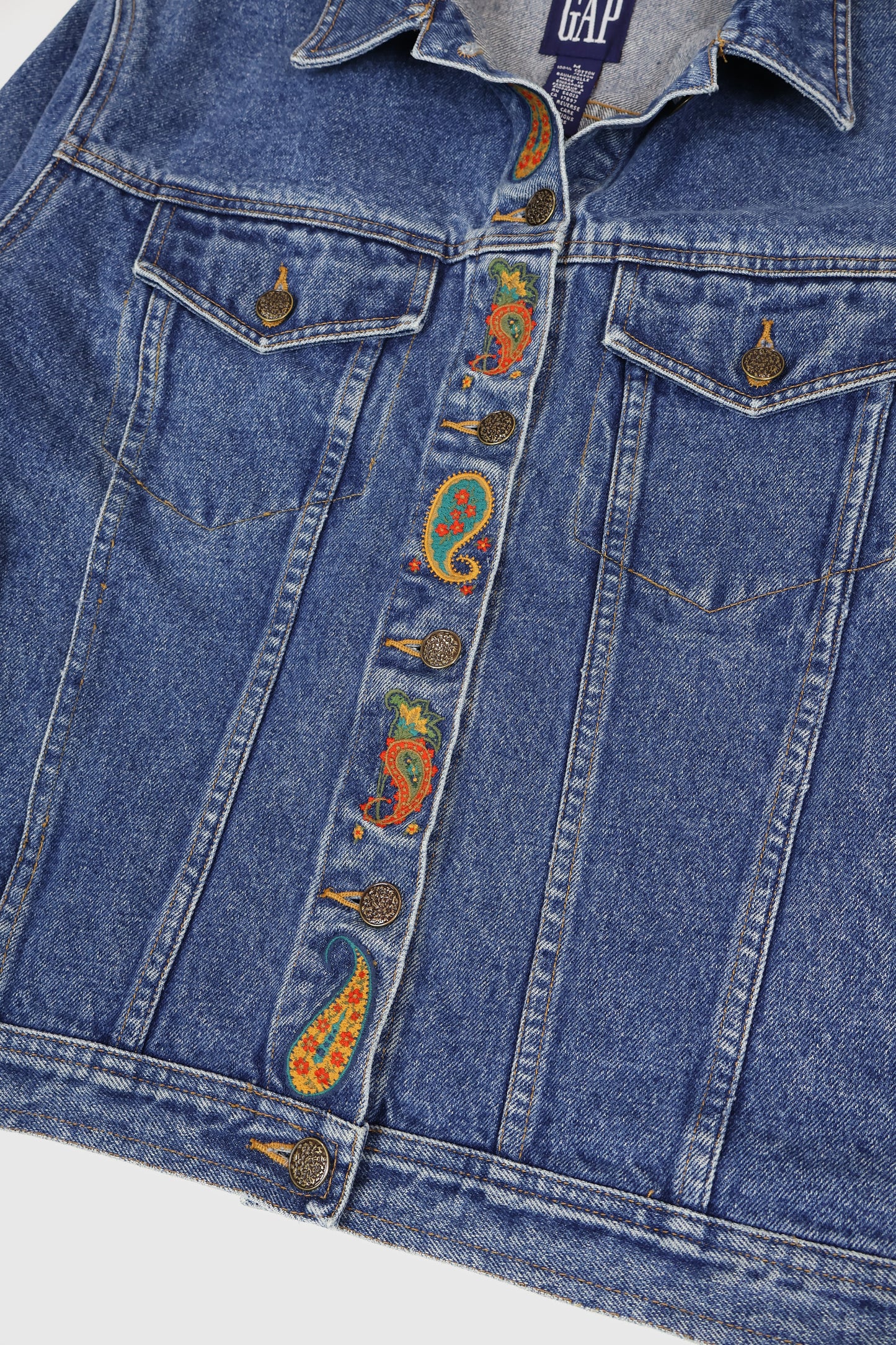 Vintage The Gap Embroidered Denim Jacket Image 4