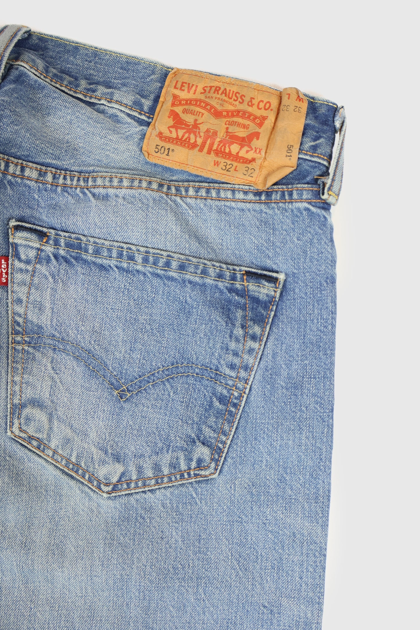 Vintage Levi's 501 Straight Fit Button-Fly Jeans Image 4
