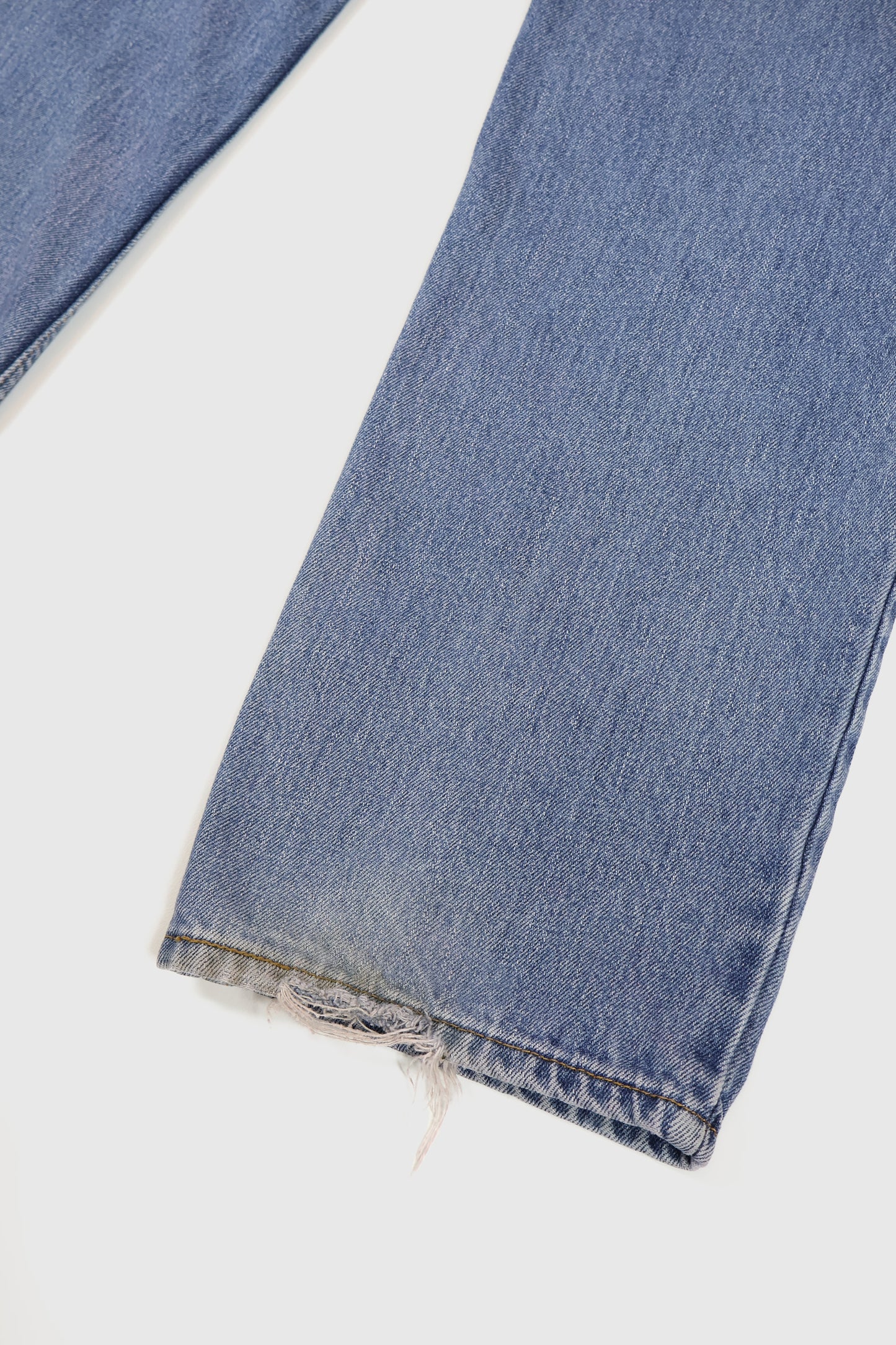 Vintage Levi's Relaxed Straight Fit Jeans Image 4