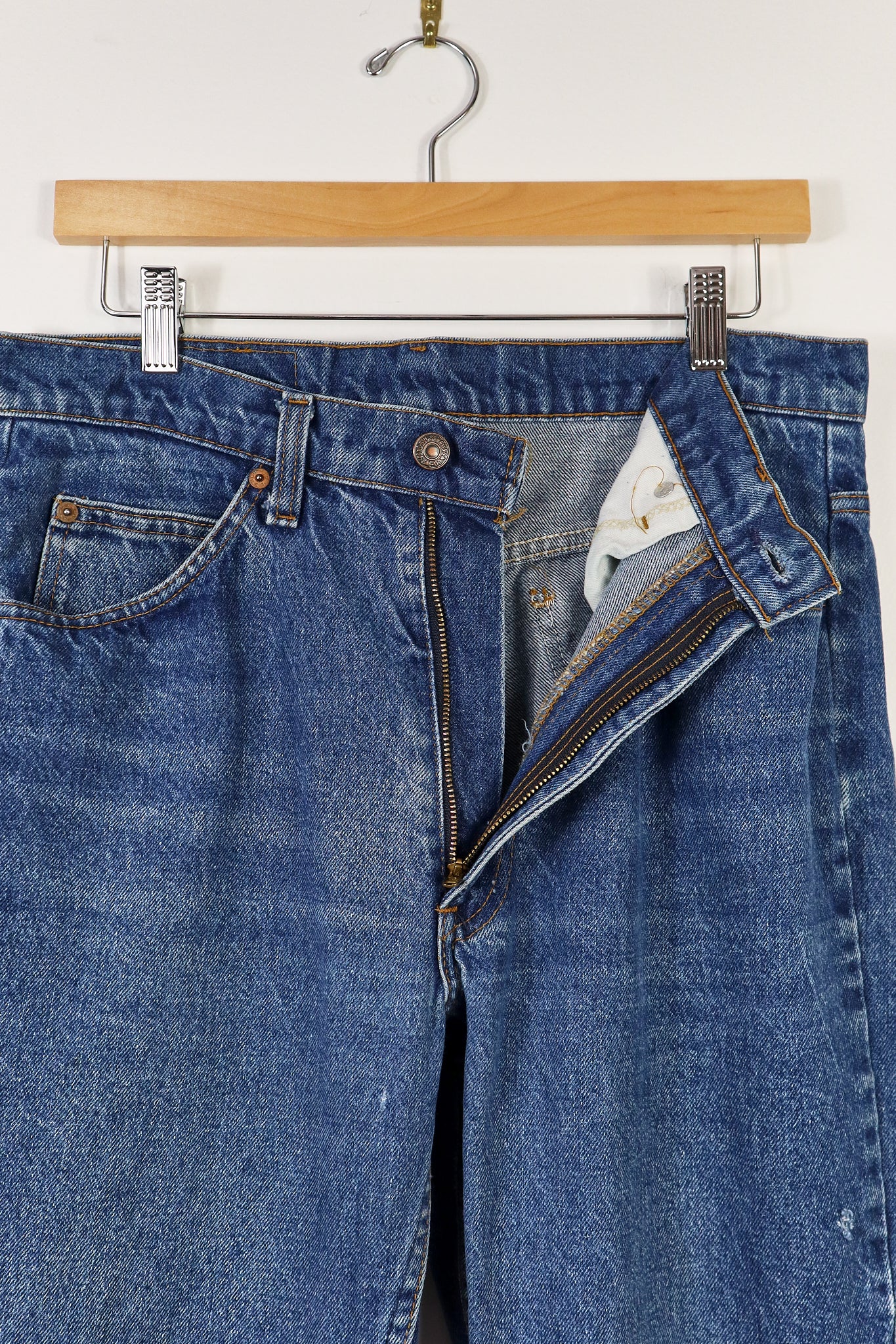 Vintage Levi's Orange Tab Jeans (32x33.5)