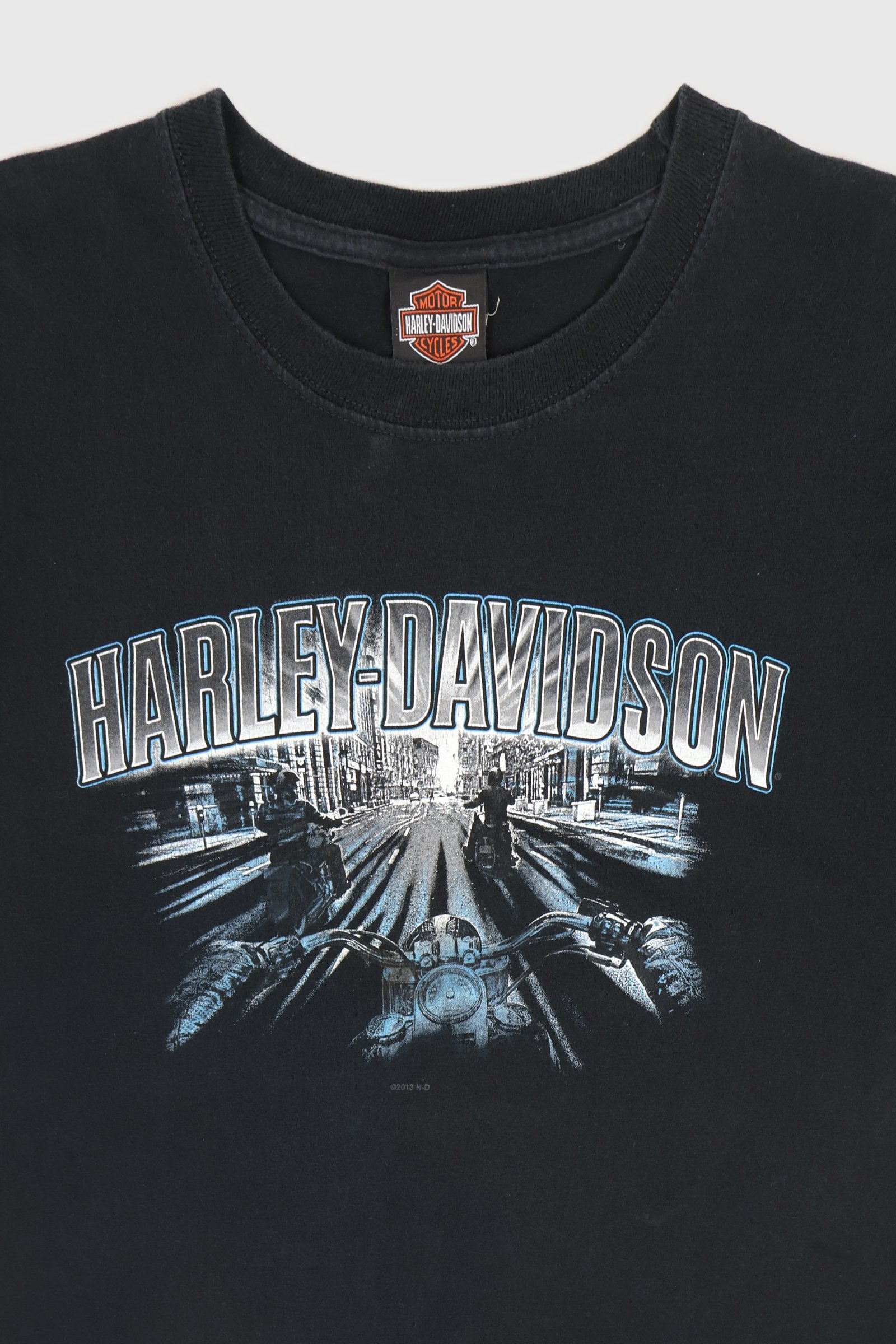 Vintage Y2K Harley-Davidson Qatar Airbase Tee Image 2