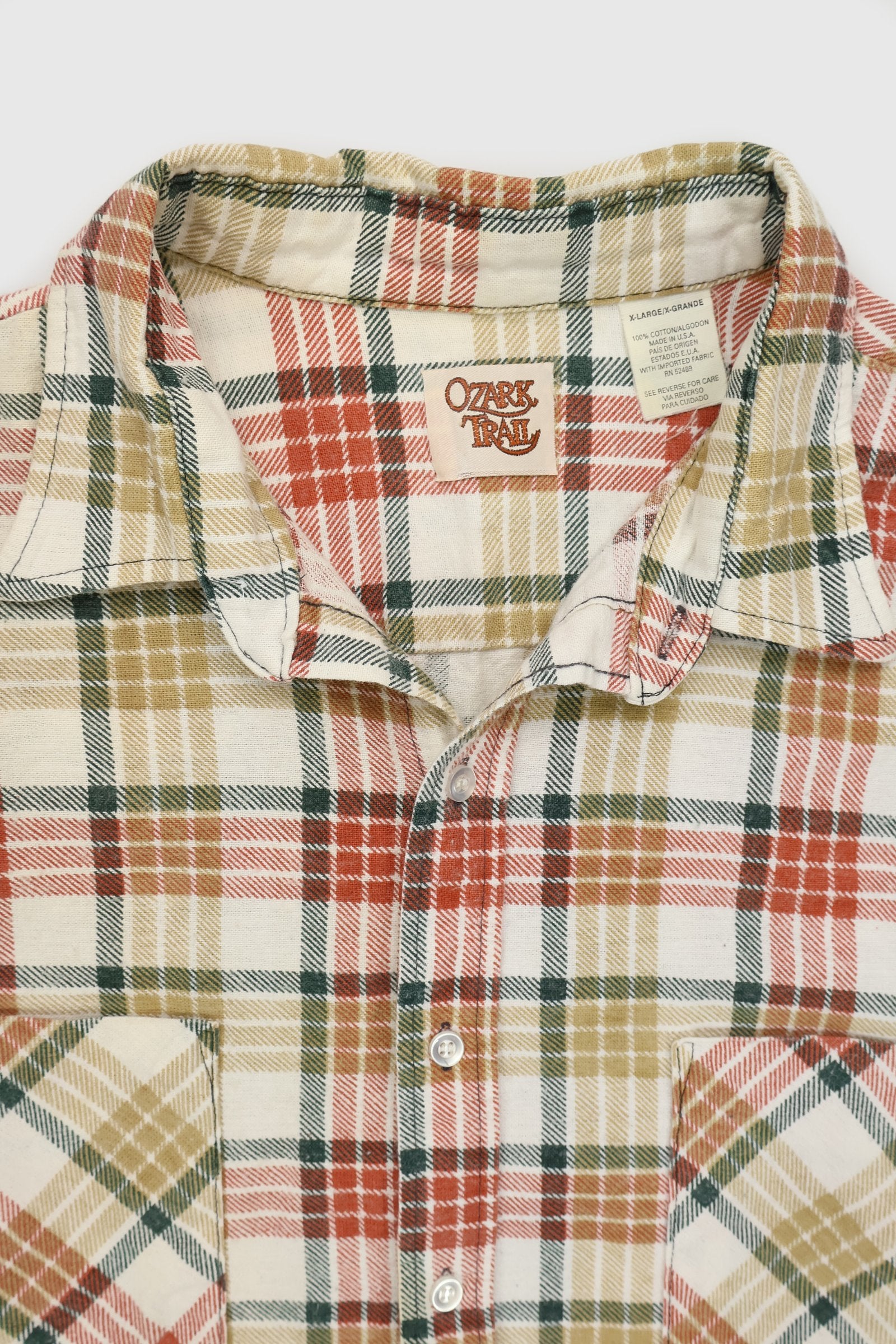 Vintage Plaid Button-Down Shirt Image 2