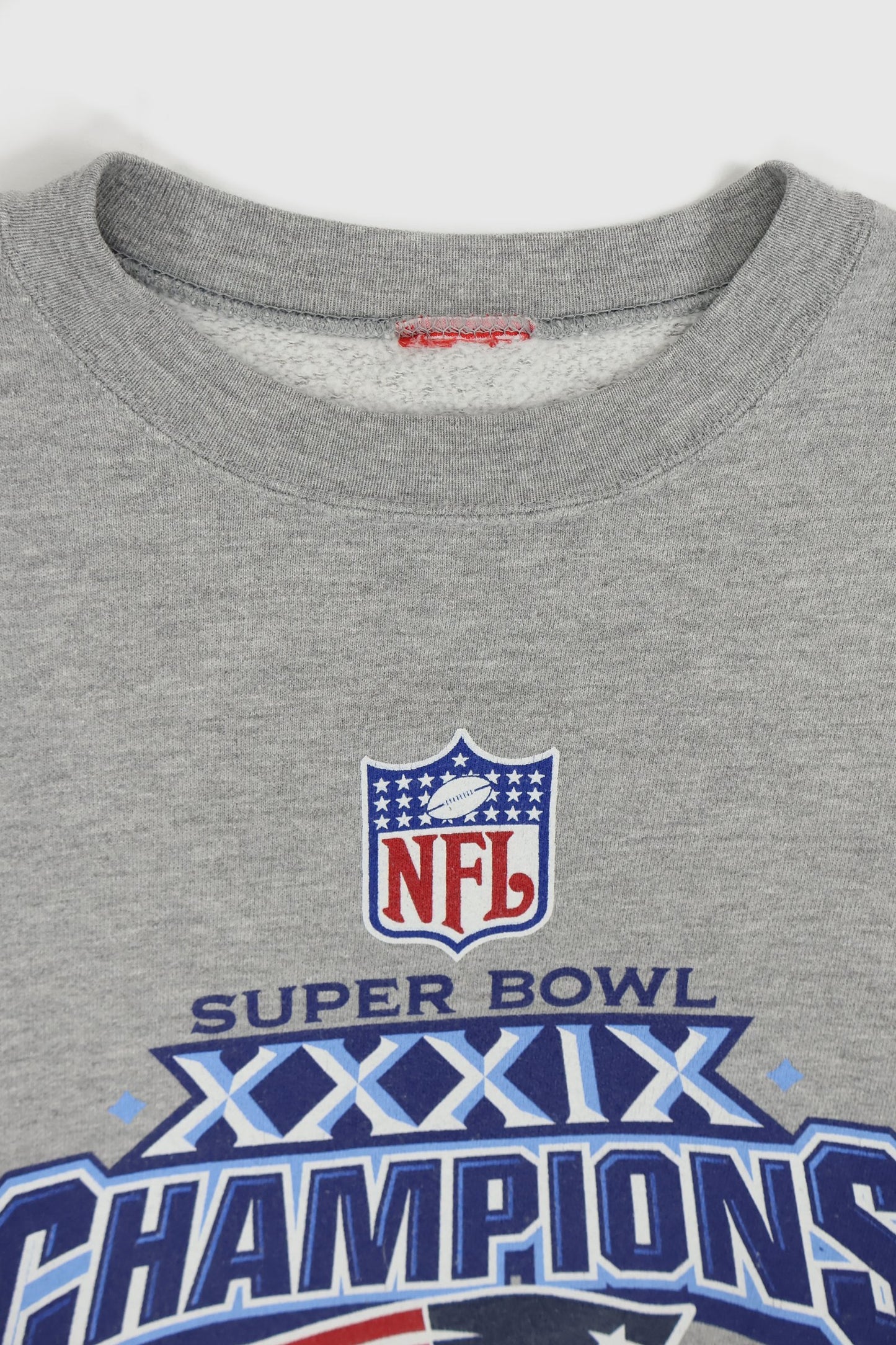 Vintage New England Patriots Super Bowl XXXIX Champions Crewneck Image 2
