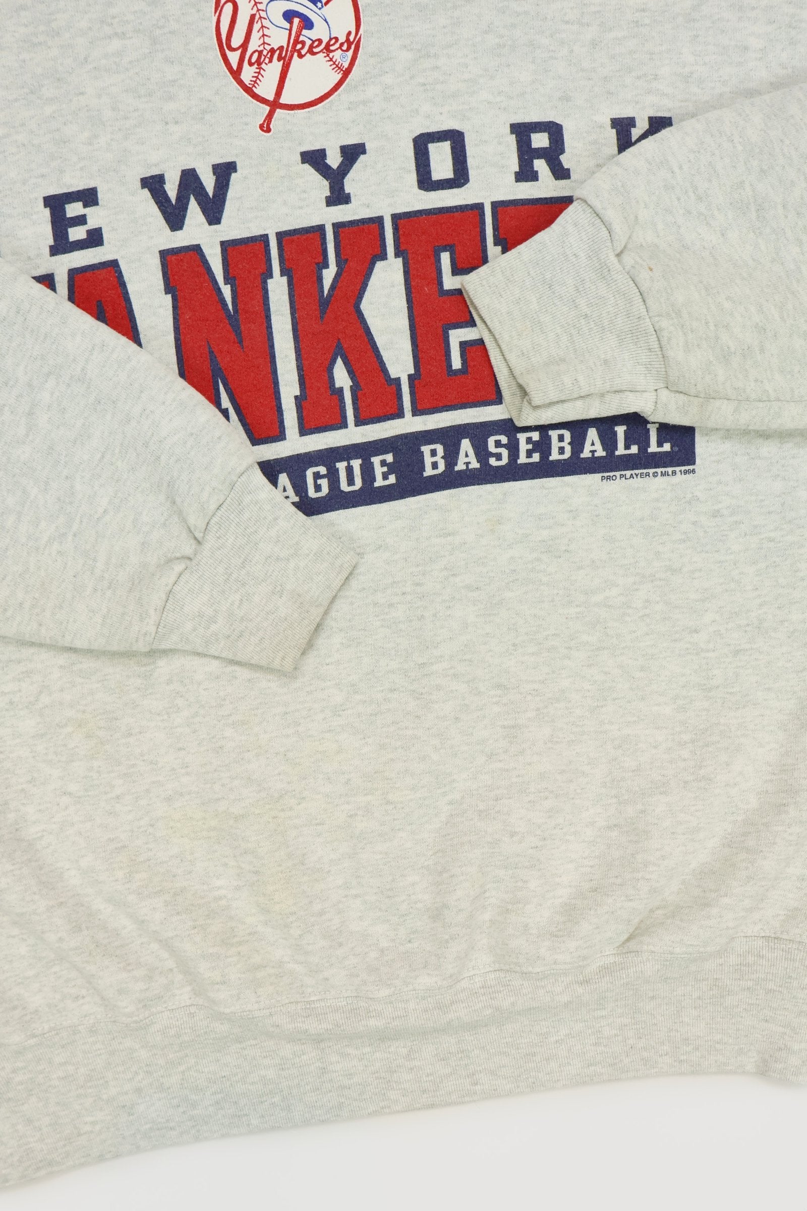 Vintage New York Yankees Crewneck Image 3