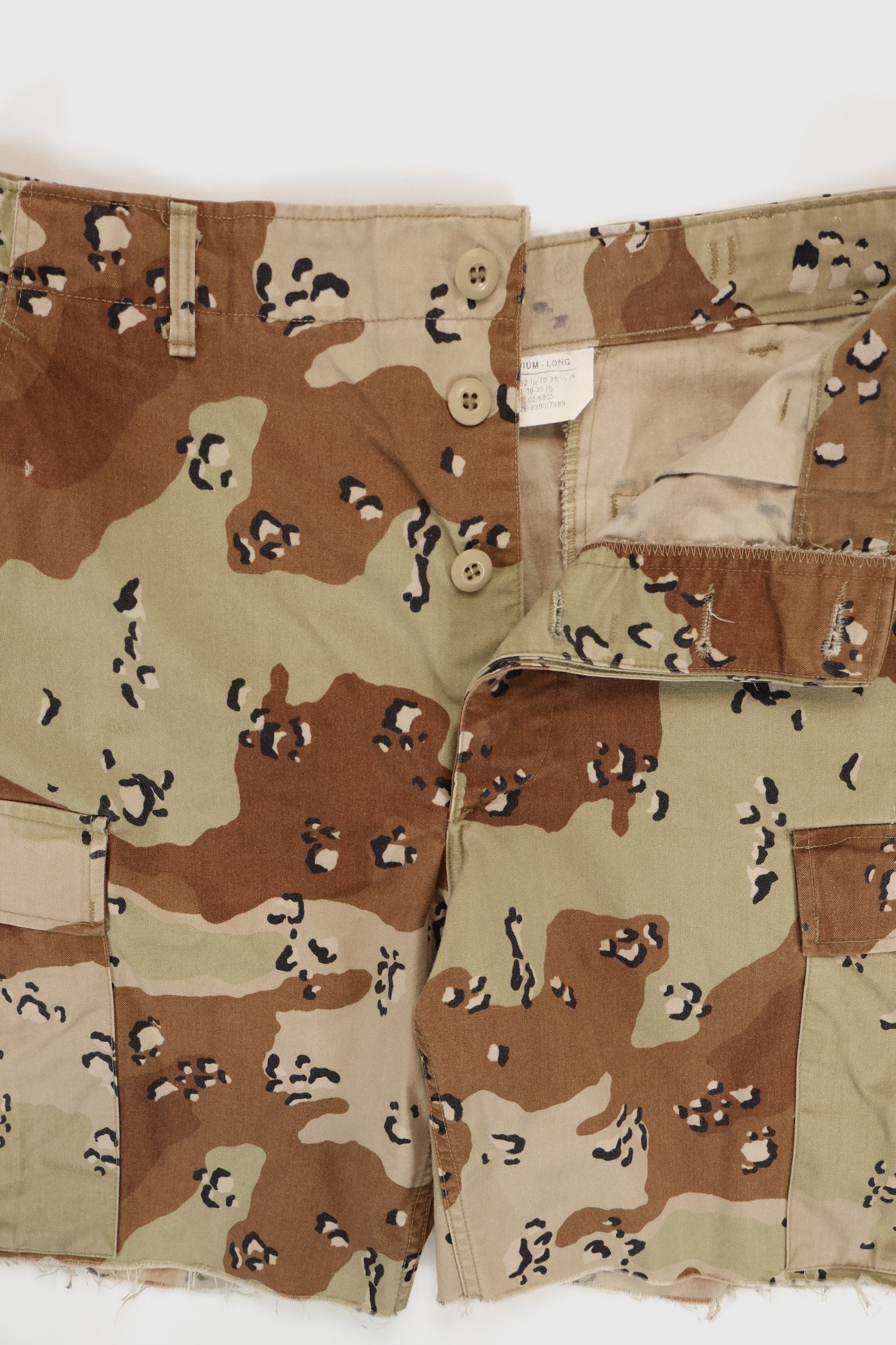 Vintage Cutoff Camo Cargo Shorts 01 Image 3