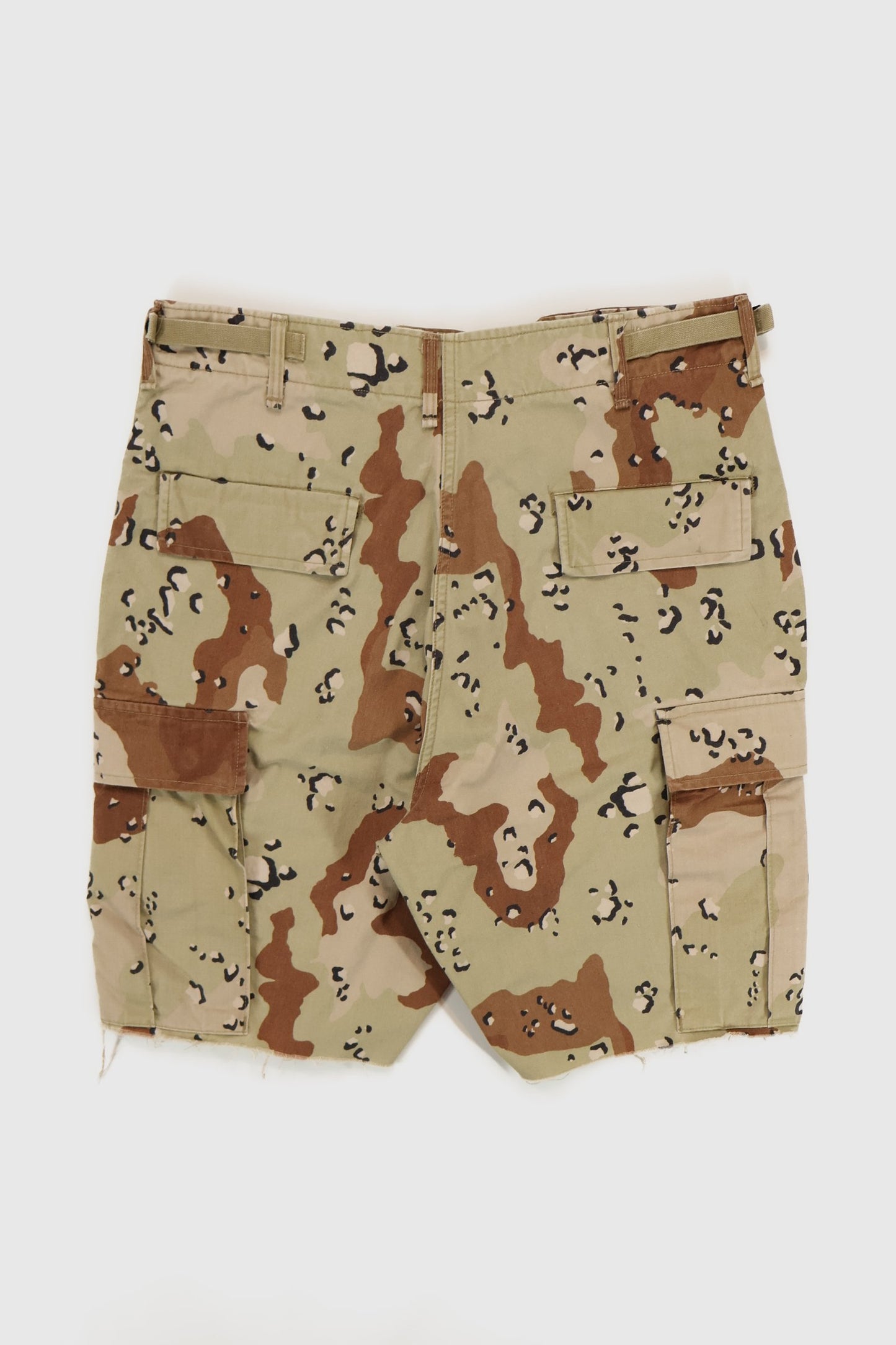 Vintage Cutoff Camo Cargo Shorts 01 Image 4