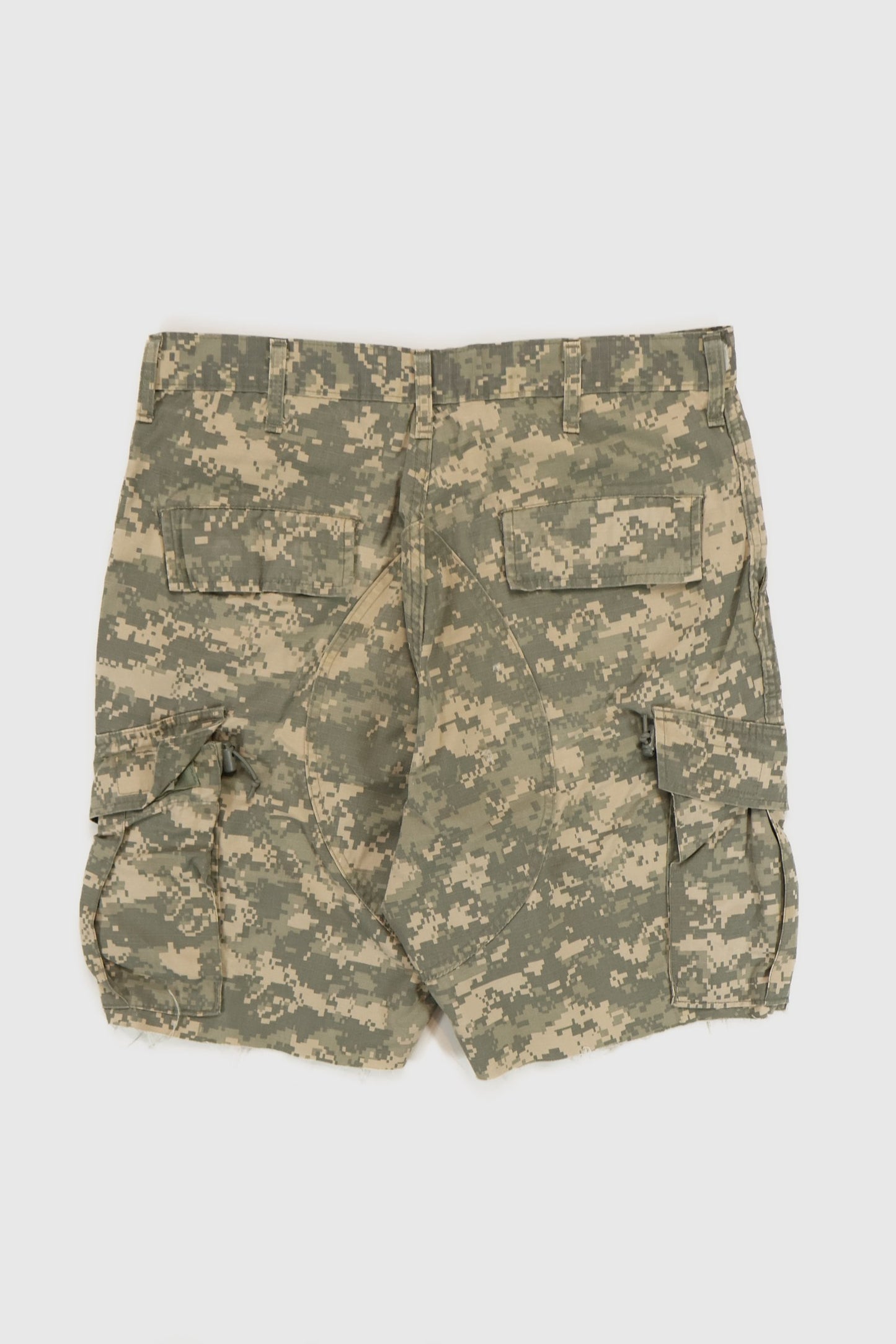 Vintage Cutoff Camo Cargo Shorts 03 Image 4