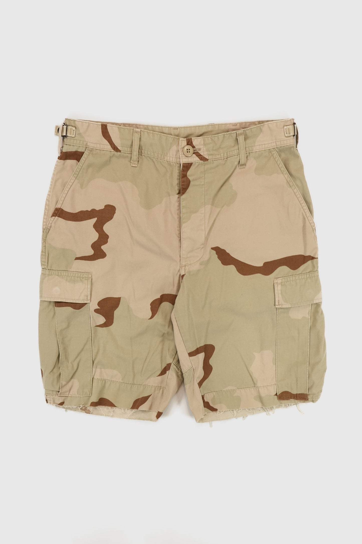 Vintage Cutoff Camo Cargo Shorts 05 Image 0
