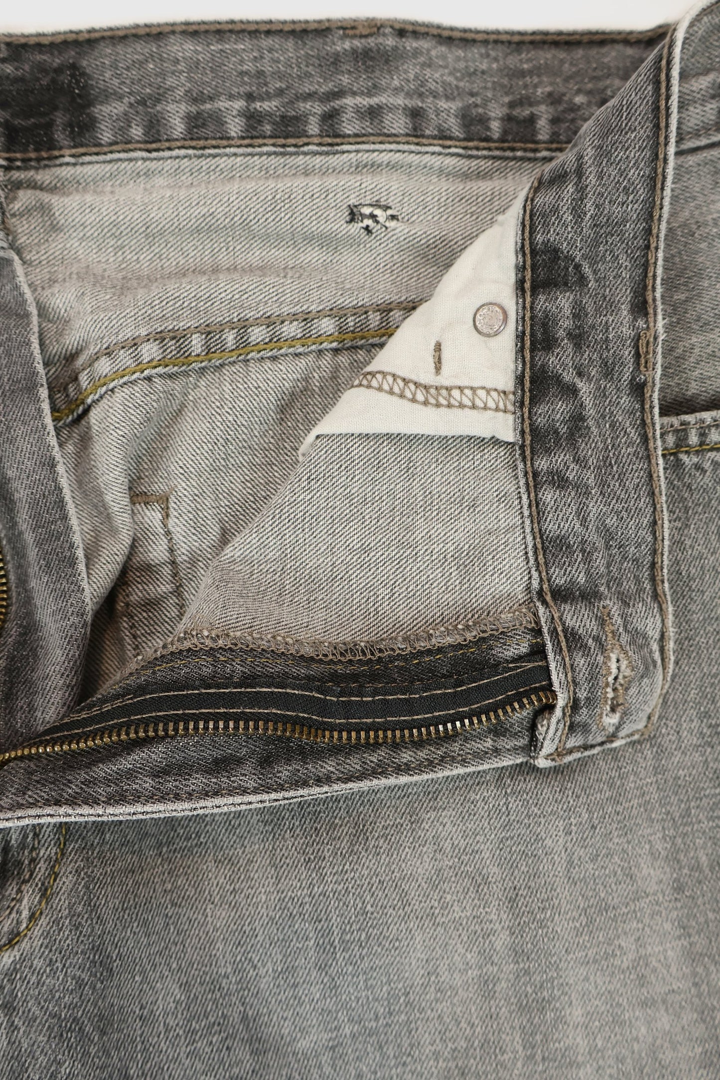 Vintage Relaxed Straight Fit Jeans Image 4