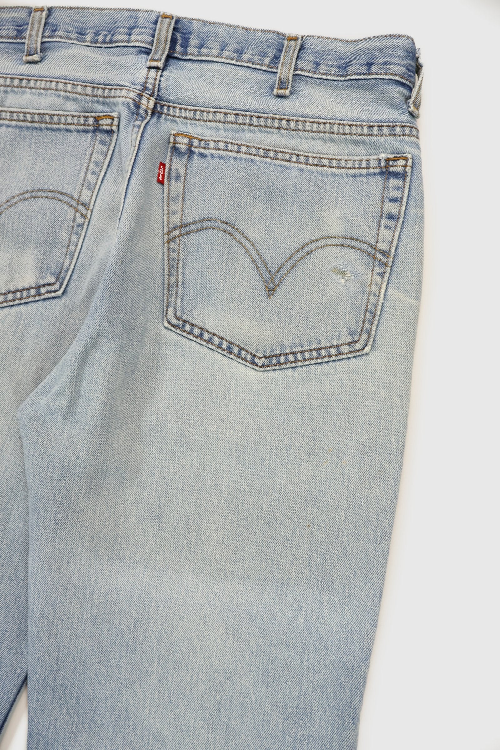 Vintage Levi's Relaxed Straight Fit Jeans Image 6