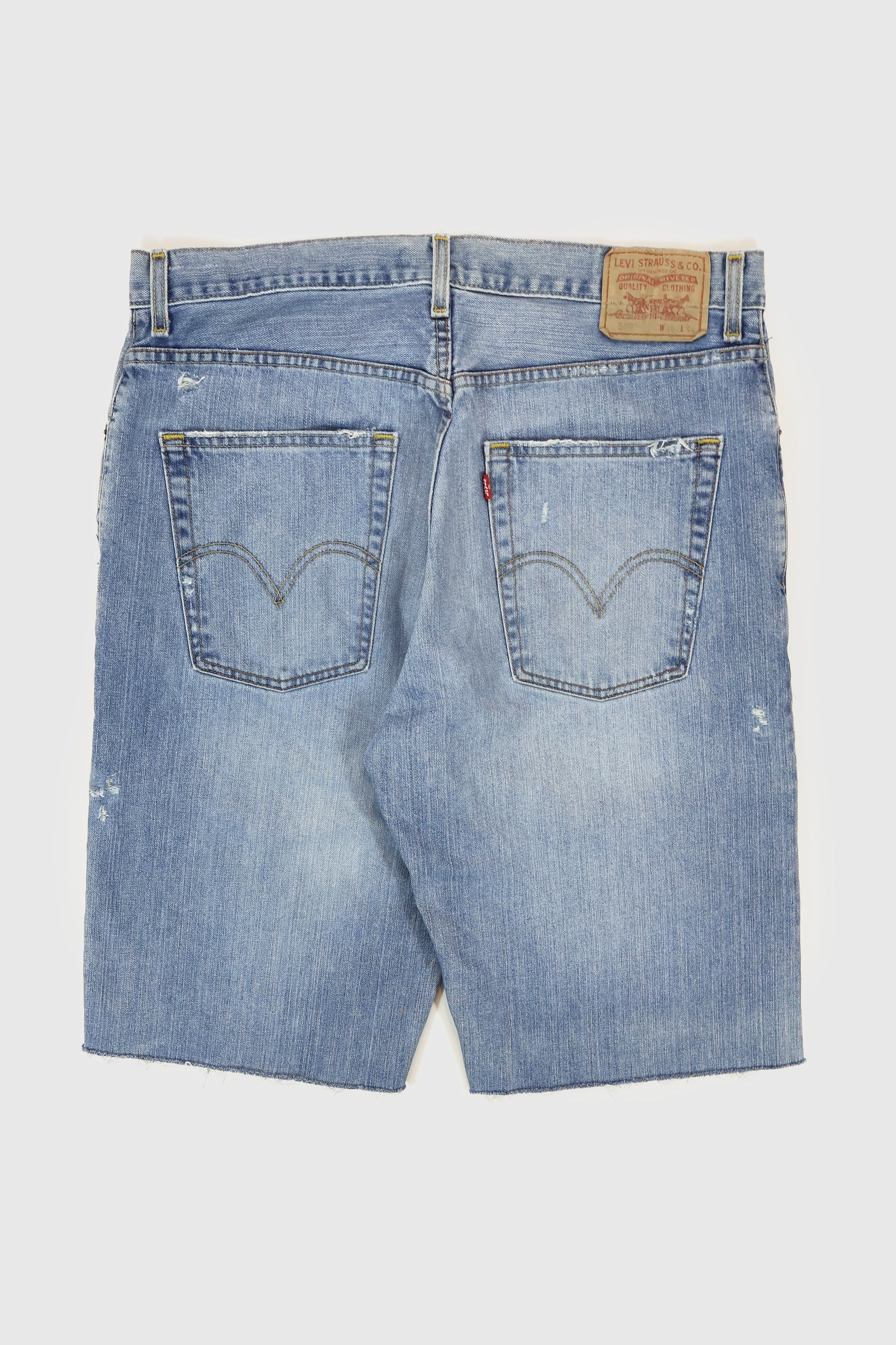 Vintage Levi's 559 Relaxed Fit Shorts Image 1