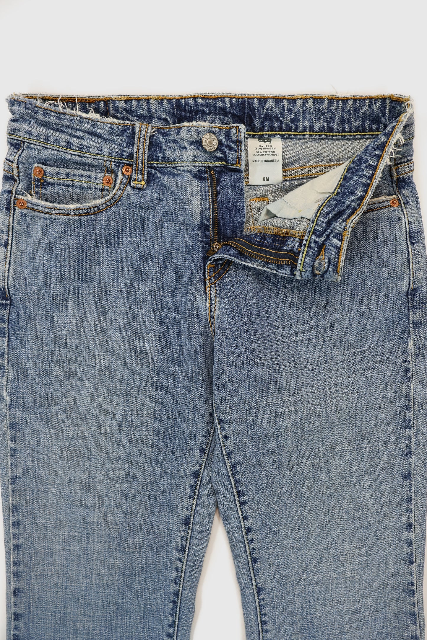 Y2K Levi's Frayed Low-Rise Jeans Image 2