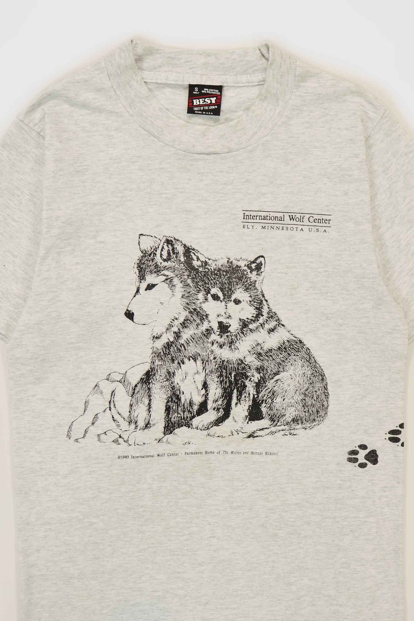 Vintage Wolf Center Tee Image 1