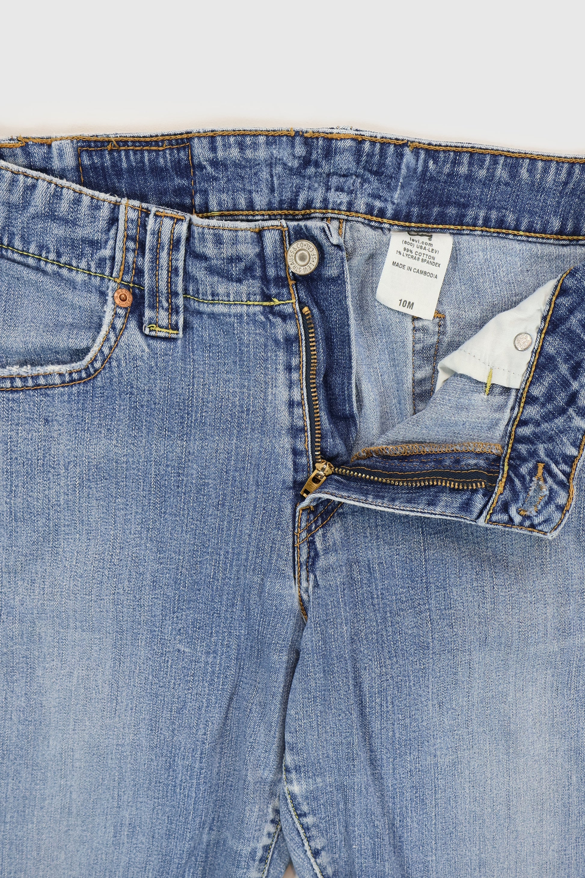 Y2K Levi's Jorts Image 3