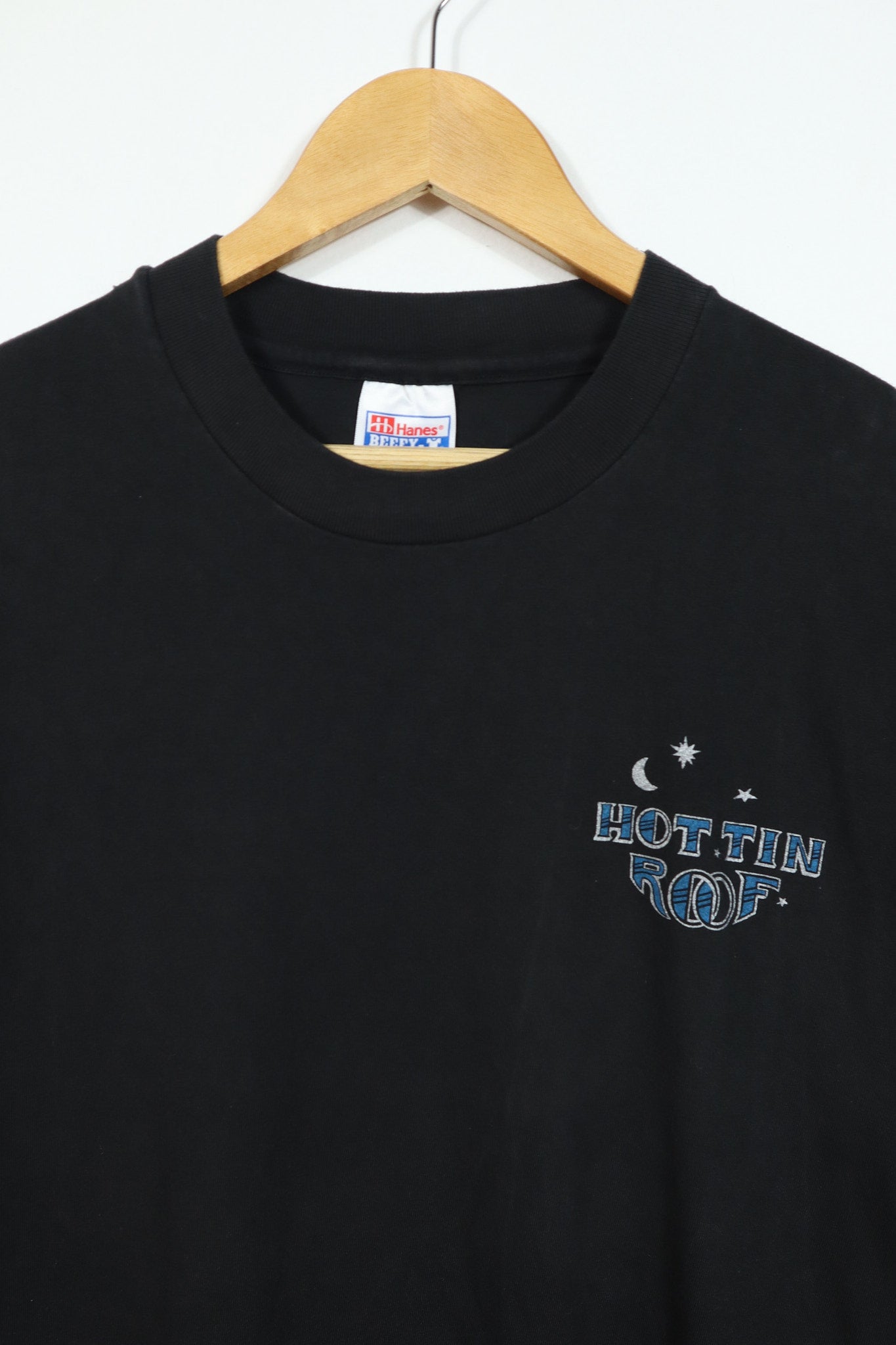 Hot Tin Roof Martha's Vineyard Tee