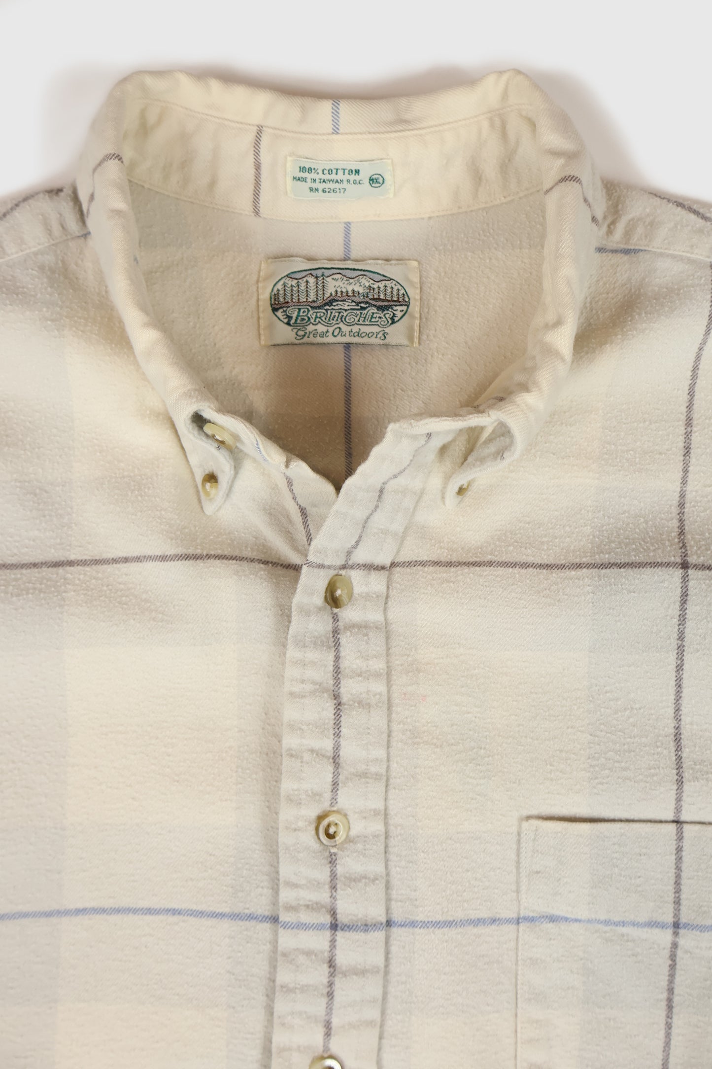 Vintage Plaid Button-Down Shirt Image 2