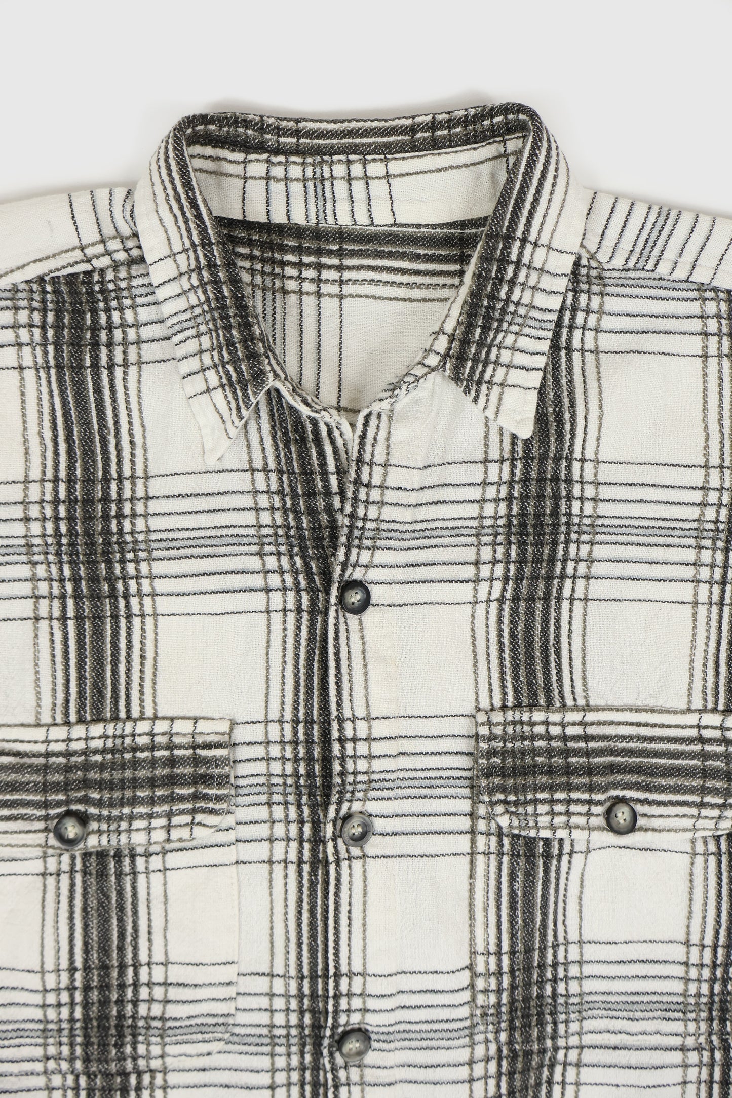 Vintage Sleeveless Button-Down Shirt Image 2