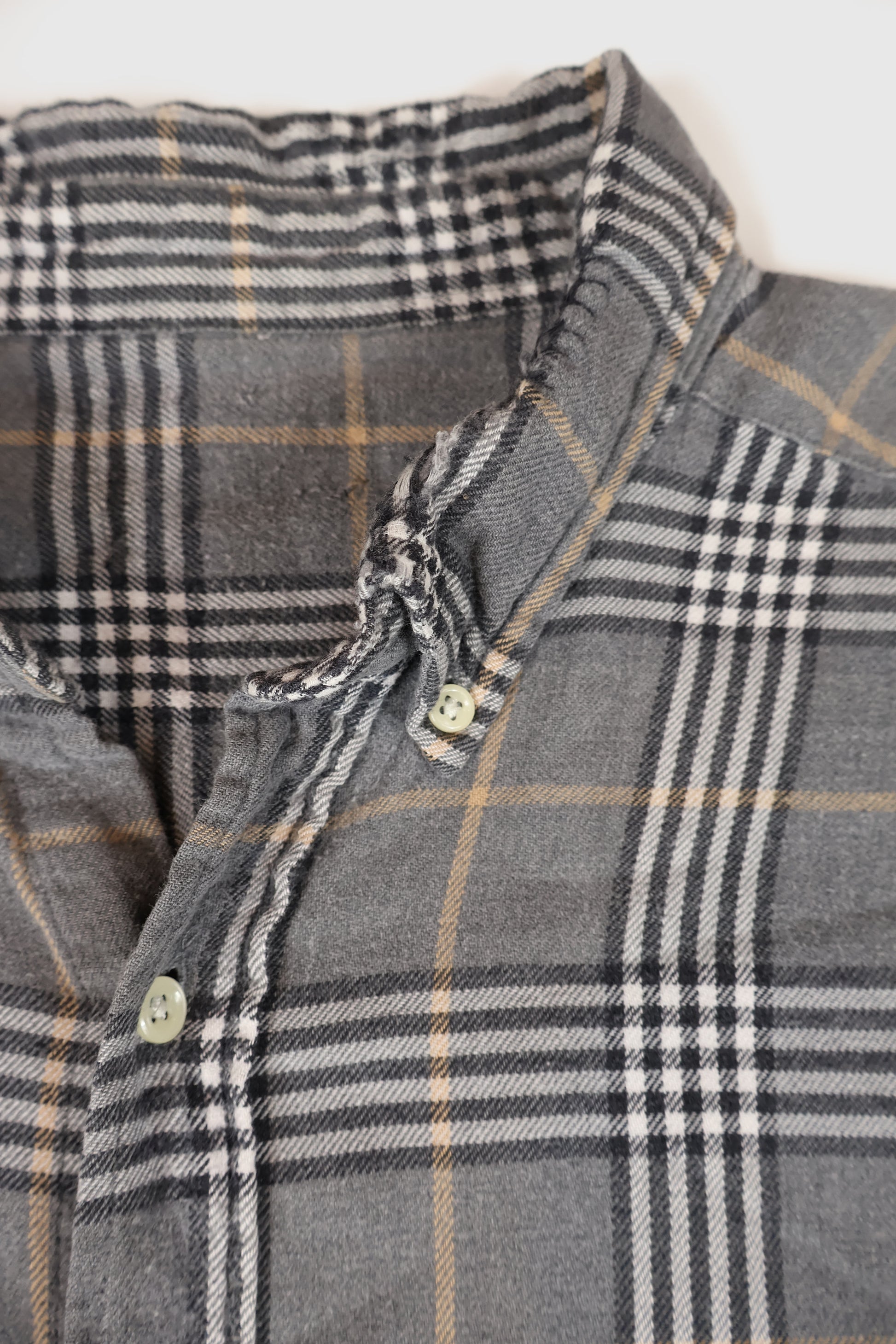 Vintage Button-Down Shirt 01 Image 2