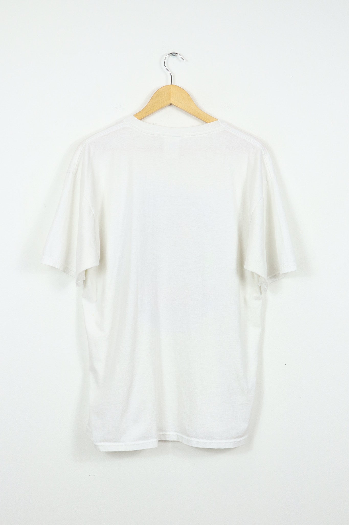 Vintage Looney Tunes 2000 Mil-Looney-Um Tee