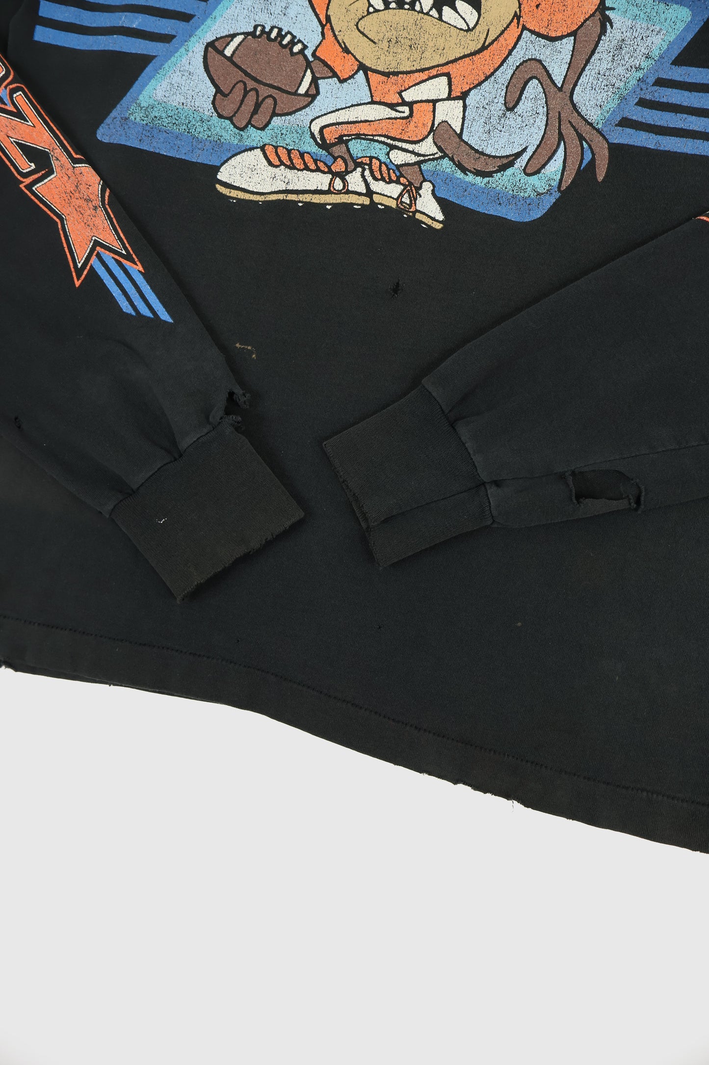 Vintage Distressed Taz Football Long Sleeve Tee Image 4