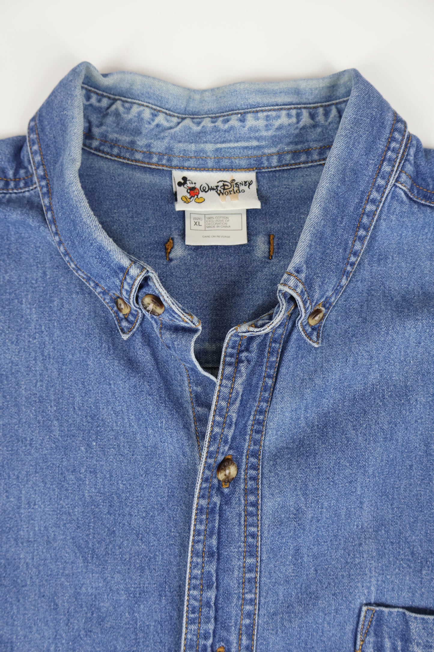 Vintage Embroidered Animal Kingdom Button-Down Shirt Image 3