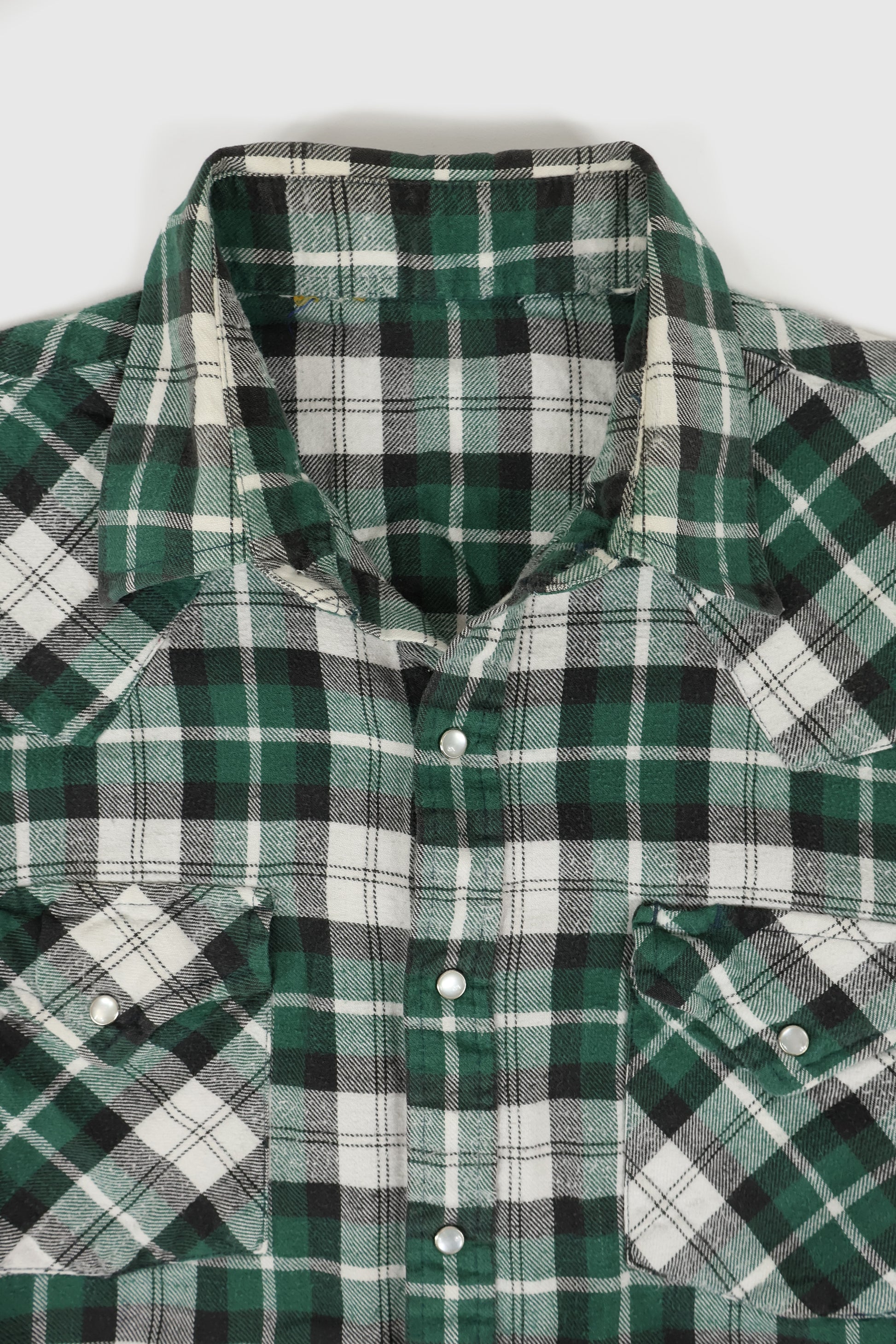 Vintage Plaid Snap Button Shirt Image 2