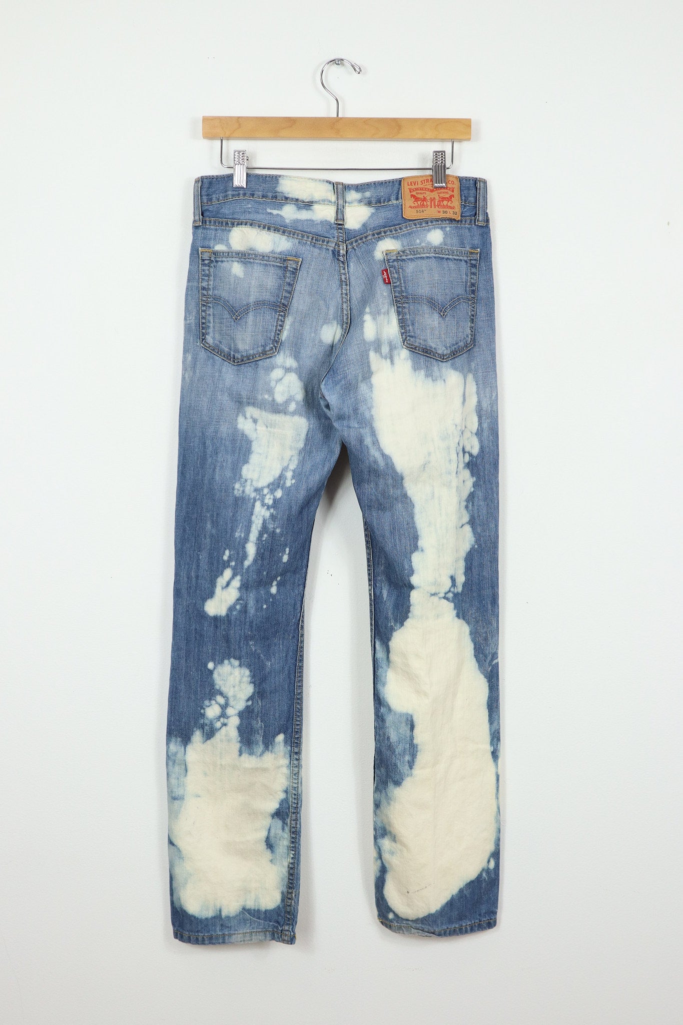 Vintage Levi's 514 Straight Fit Bleached Jeans