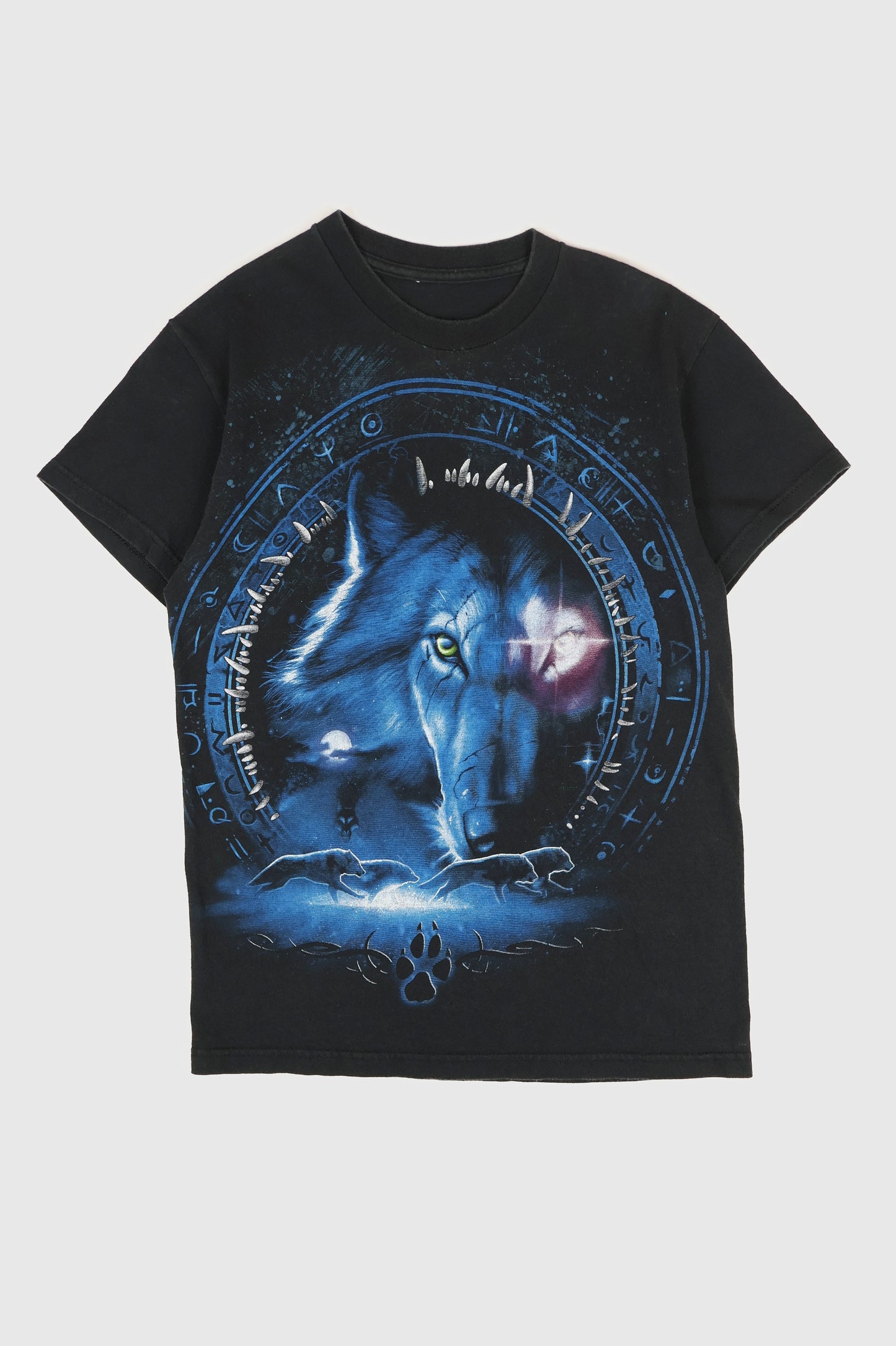 Vintage Wolf Tee Image 0
