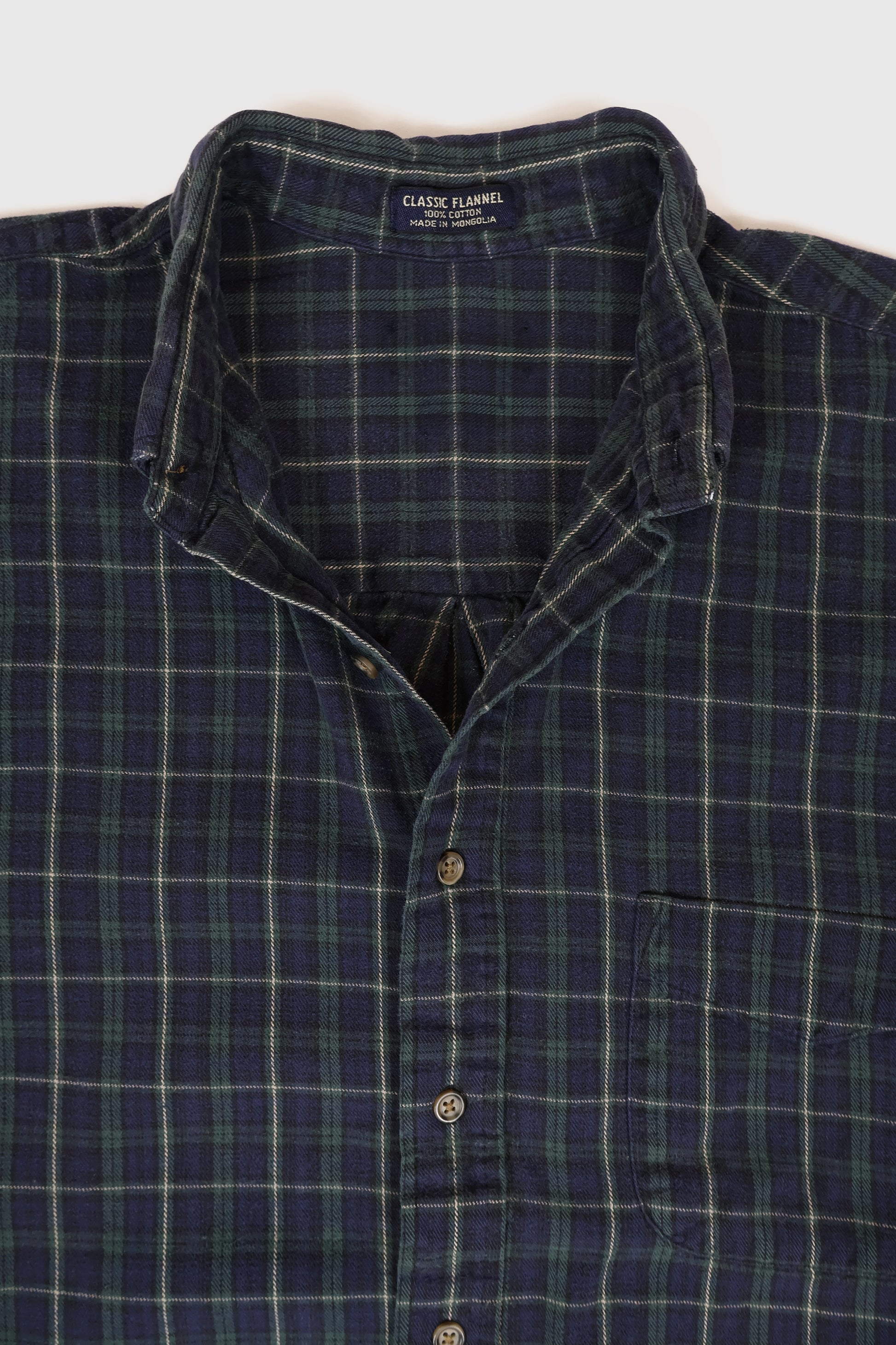 Vintage Plaid Button-Down Shirt Image 2