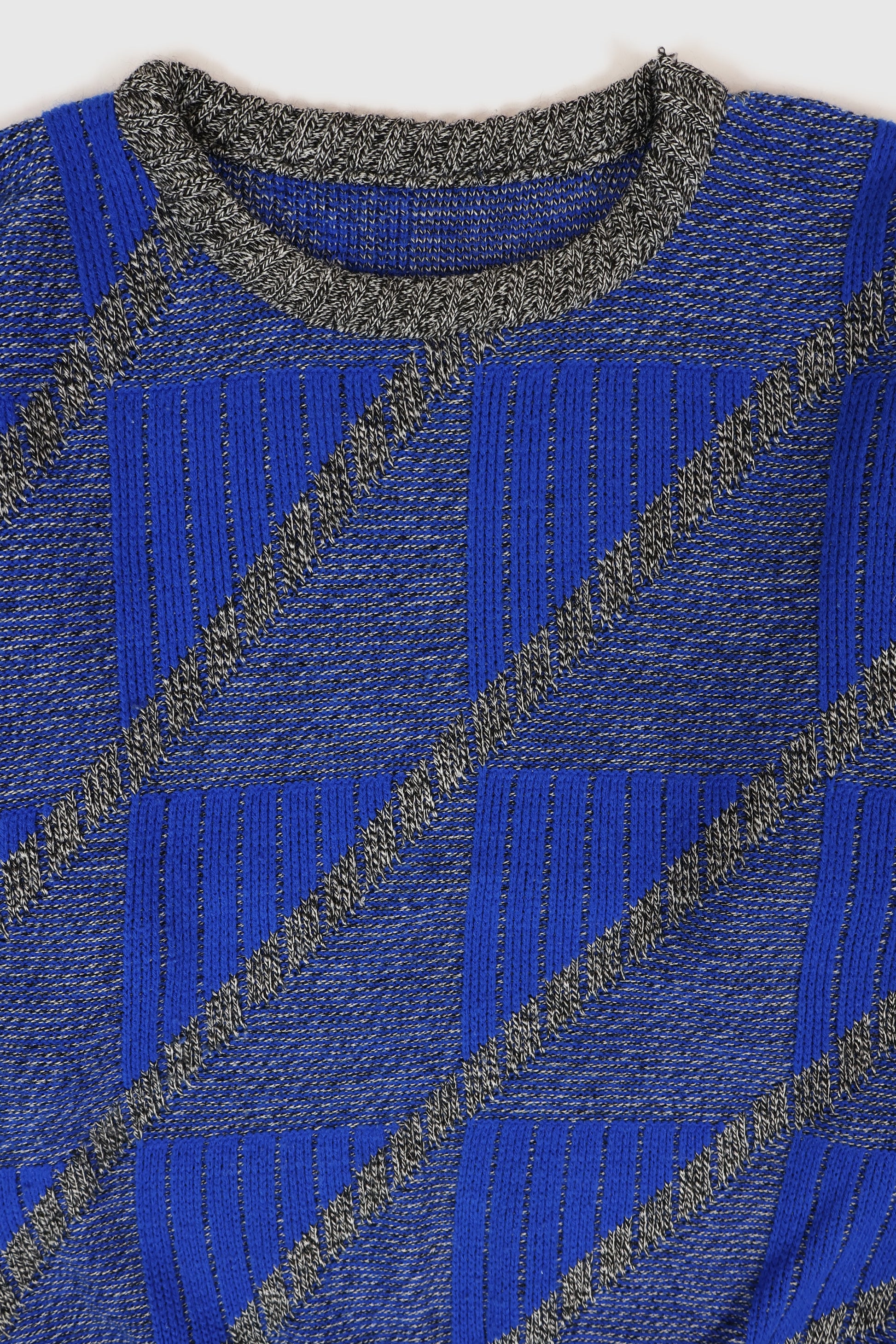 Vintage Sweater 01 Image 1