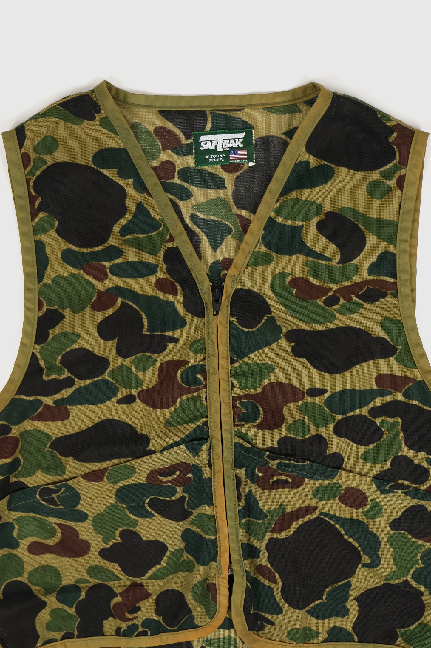 Vintage Lightweight Camo Vest Image 2