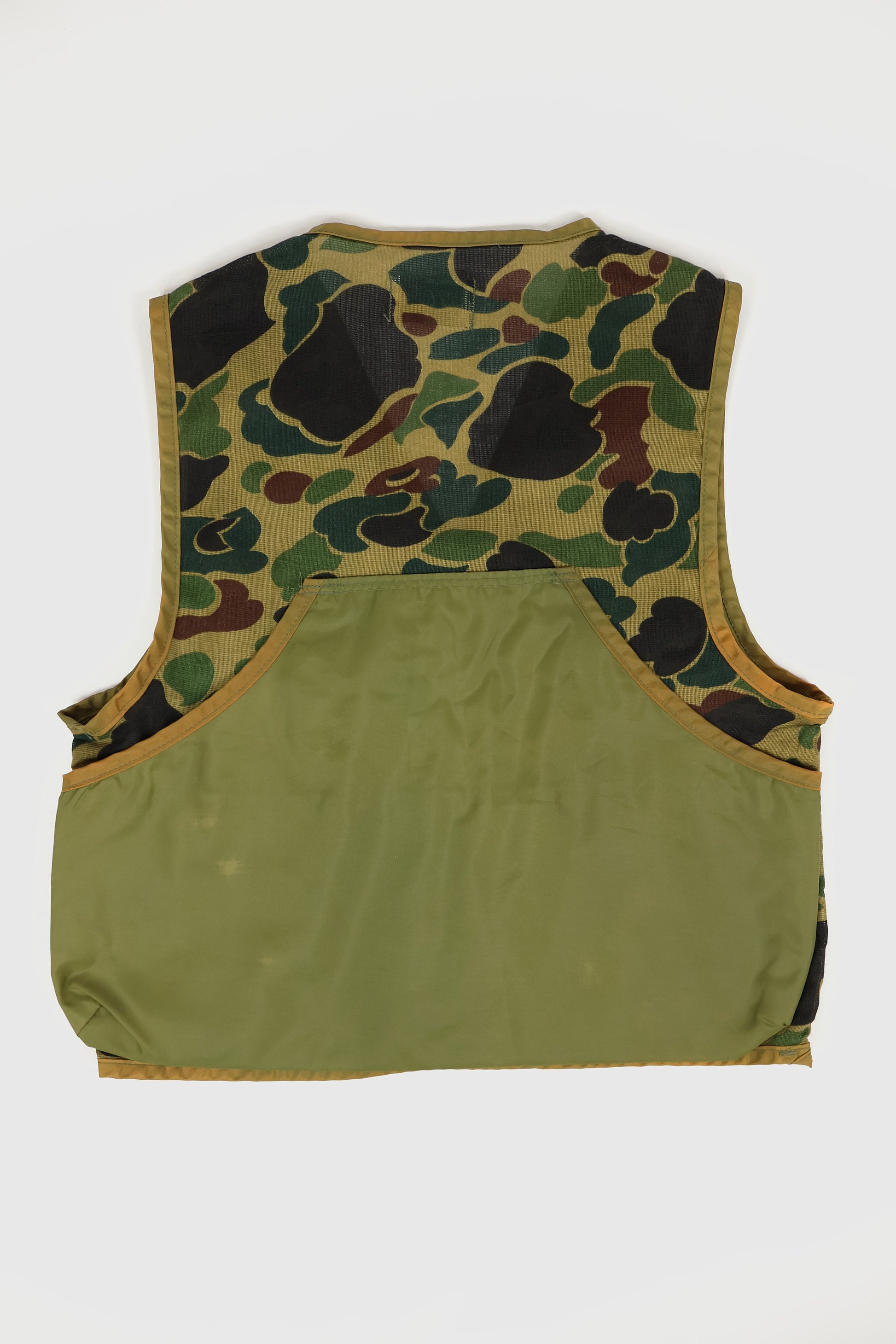 Vintage Lightweight Camo Vest Image 1