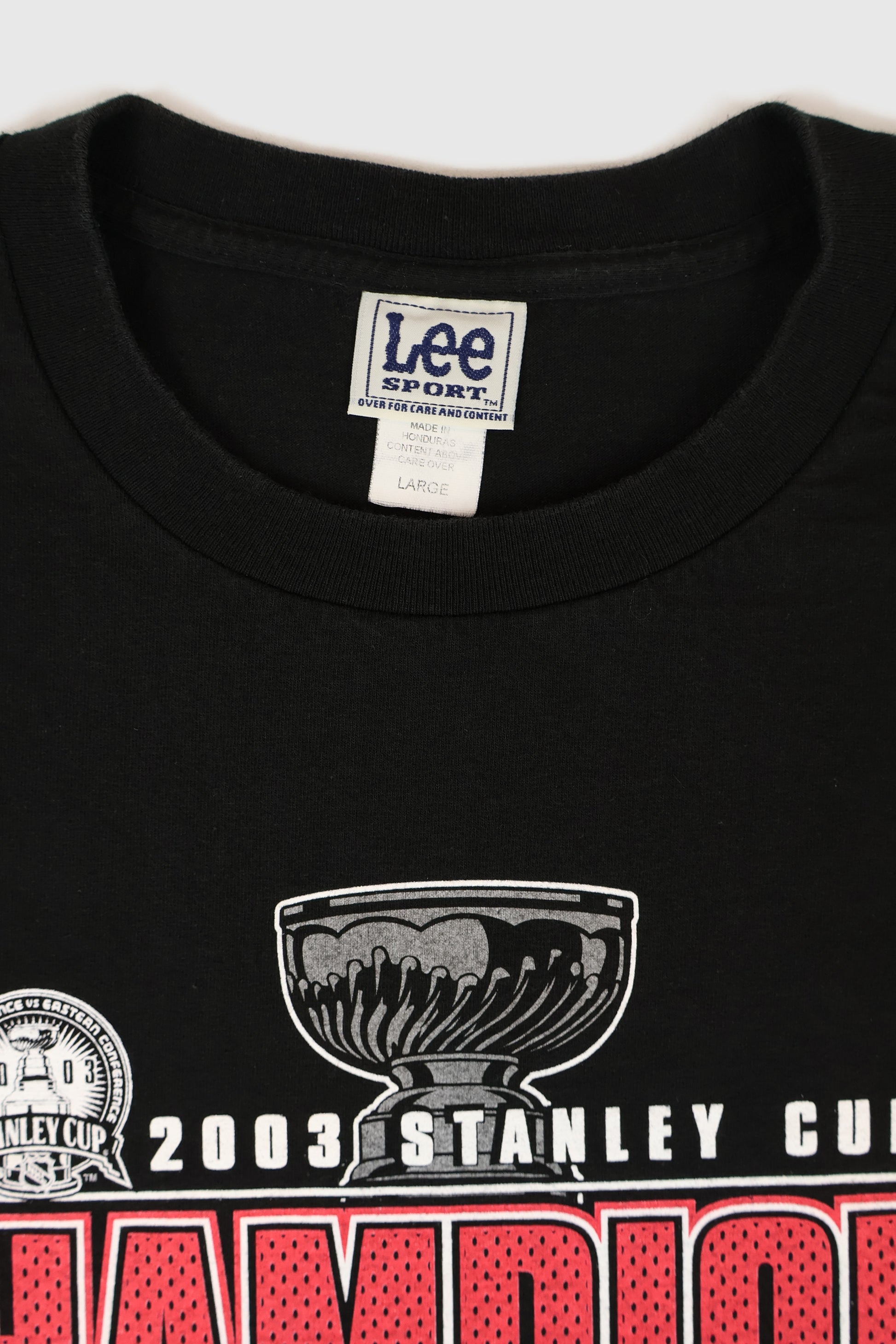 Vintage New Jersey Devils 2003 Stanley Cup Champions Tee Image 2