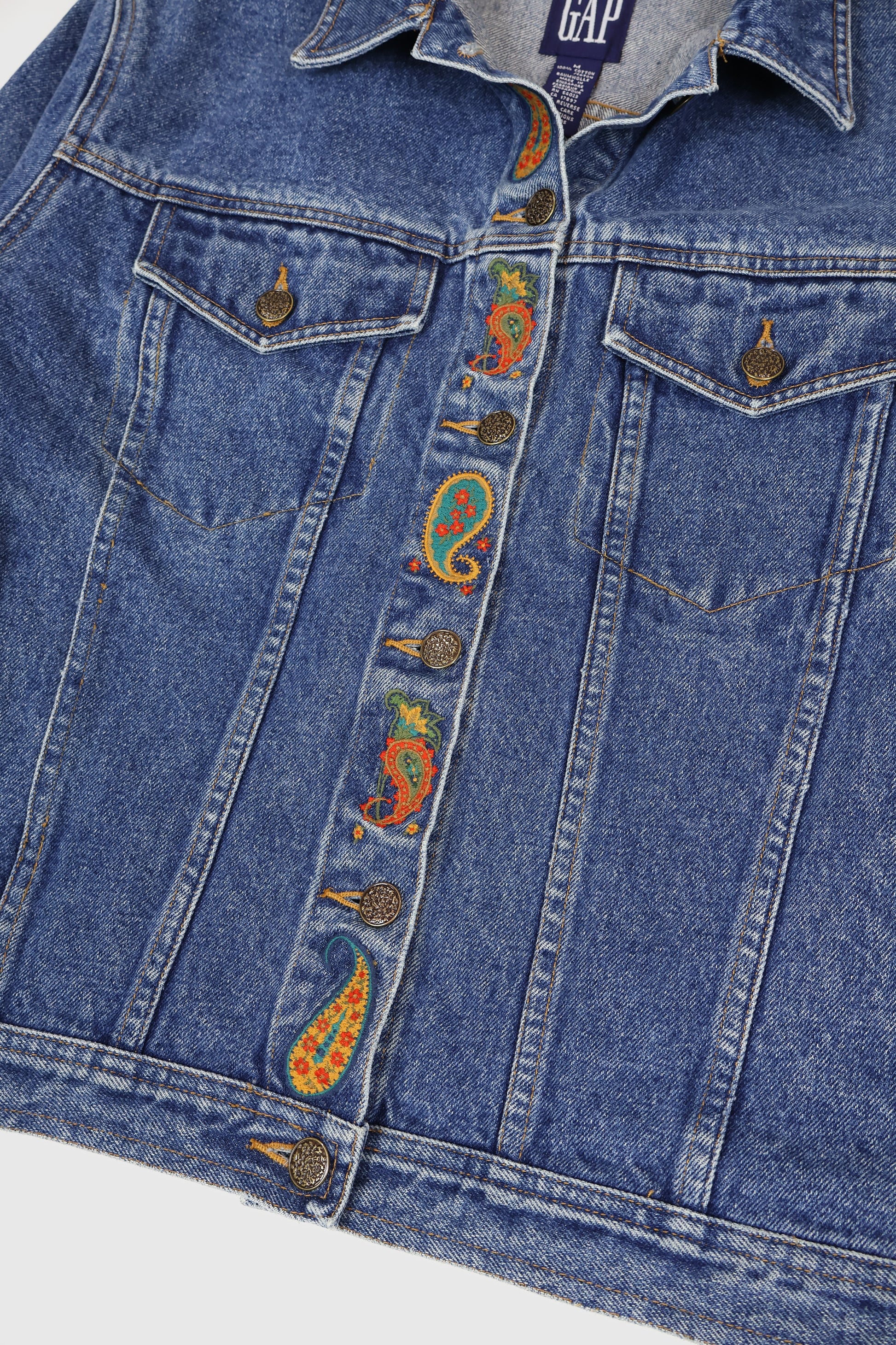 Vintage The Gap Embroidered Denim Jacket Image 4