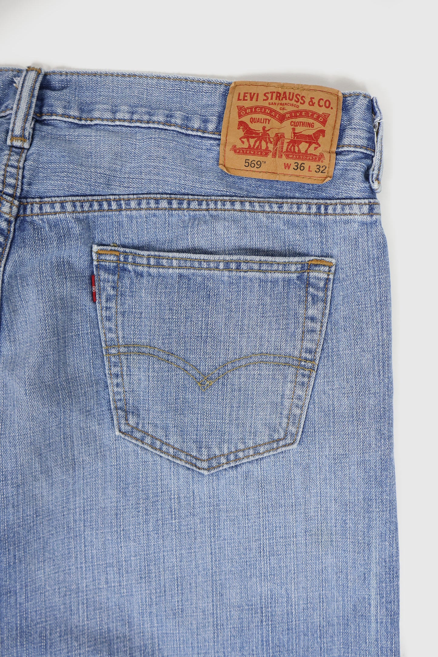 Vintage Levi's Relaxed Straight Fit Jeans Image 3