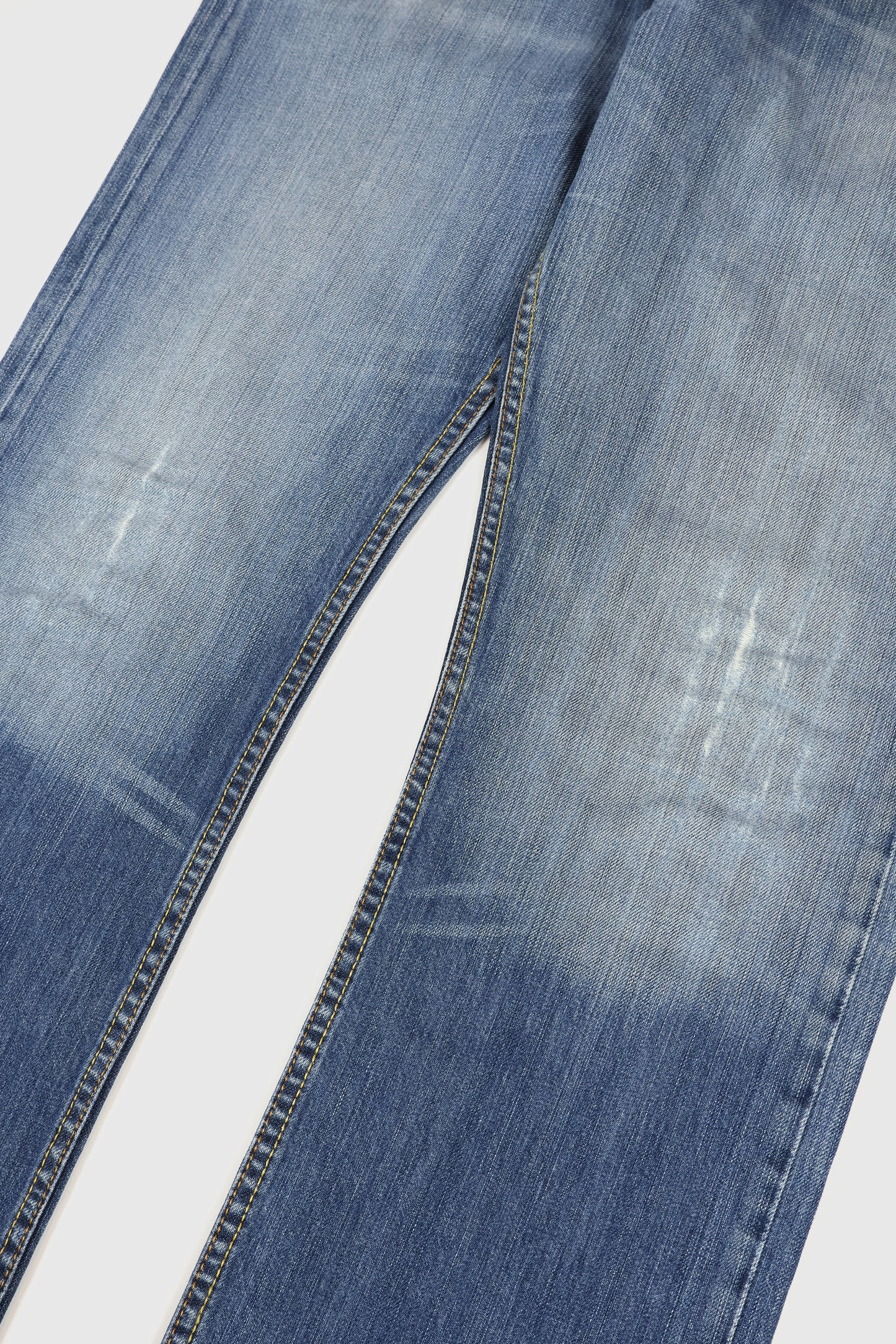 Vintage Levi's 501 Button-Fly Jeans Image 3