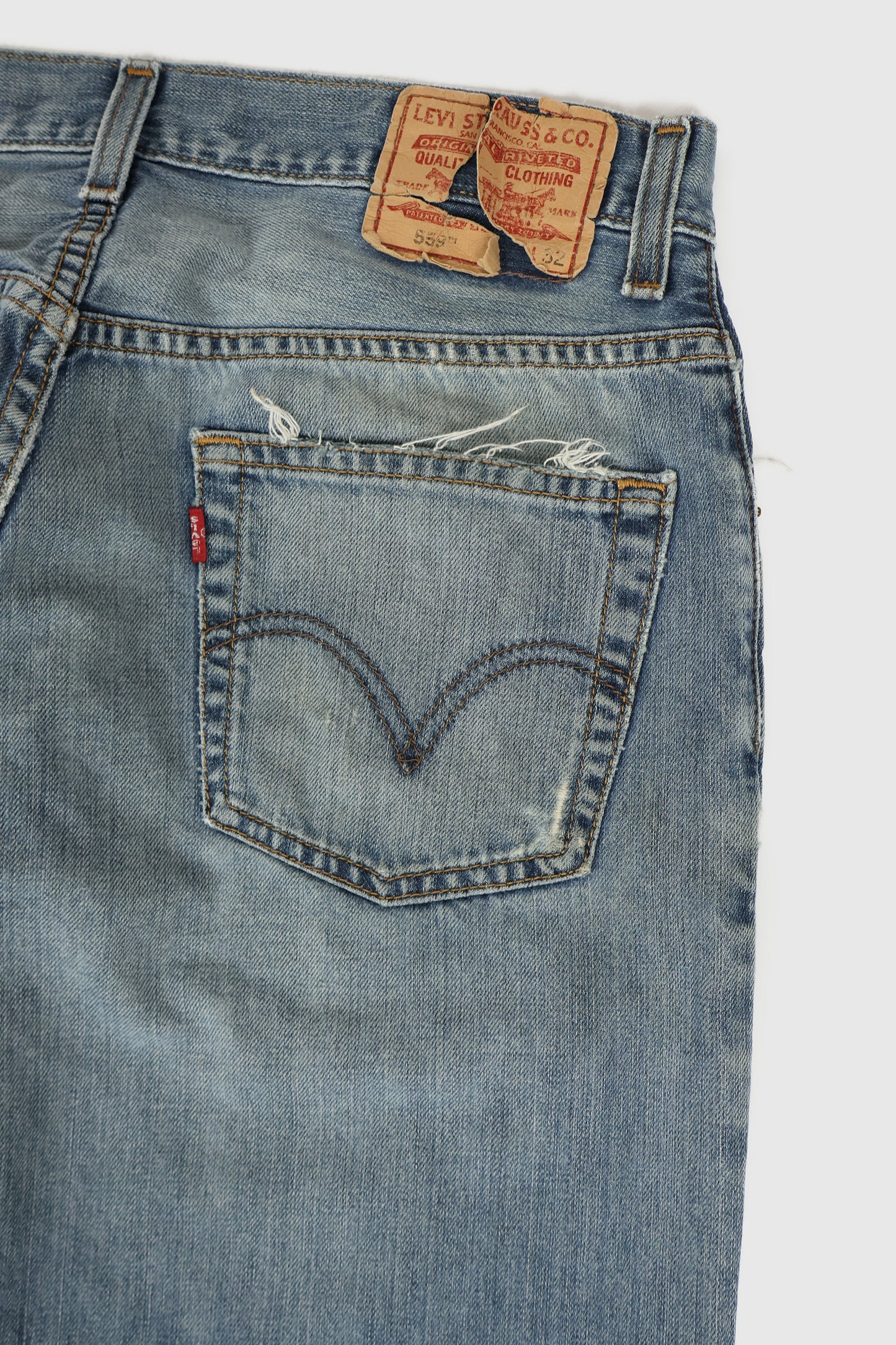 Vintage Distressed Levi's Relaxed Fit Jeans Image 4