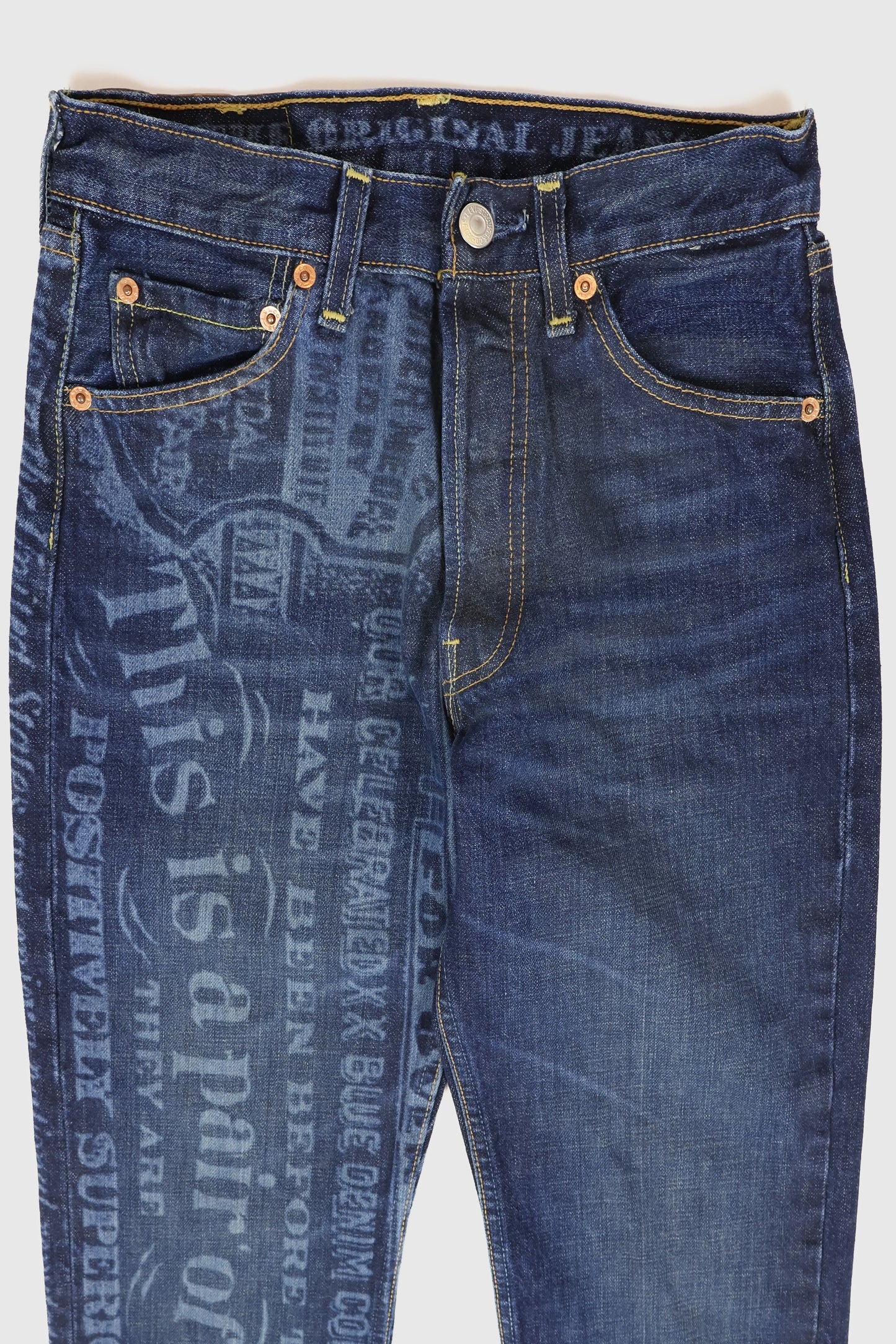 Vintage Levi's 501 Straight Fit Jeans
