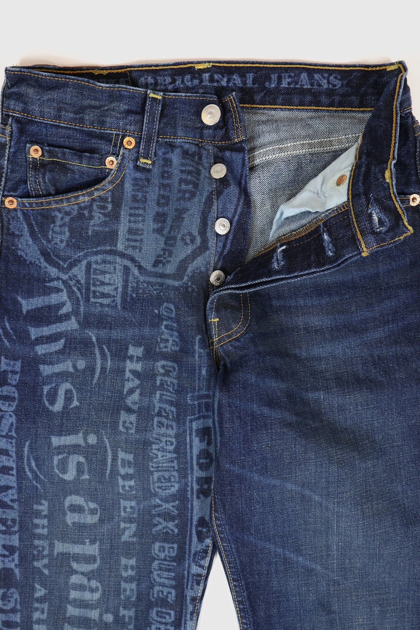 Vintage Levi's 501 Straight Fit Jeans Image 3