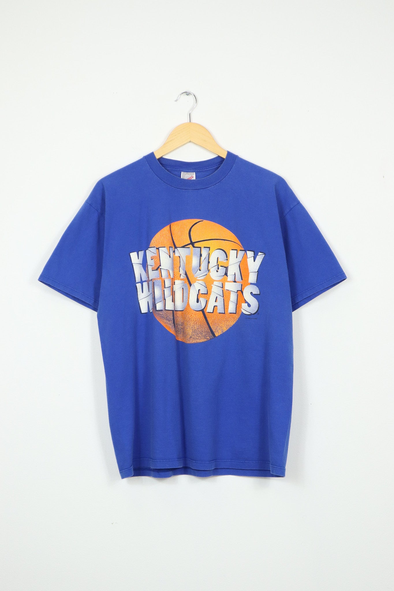 Vintage Kentucky Wildcats Basketball Tee