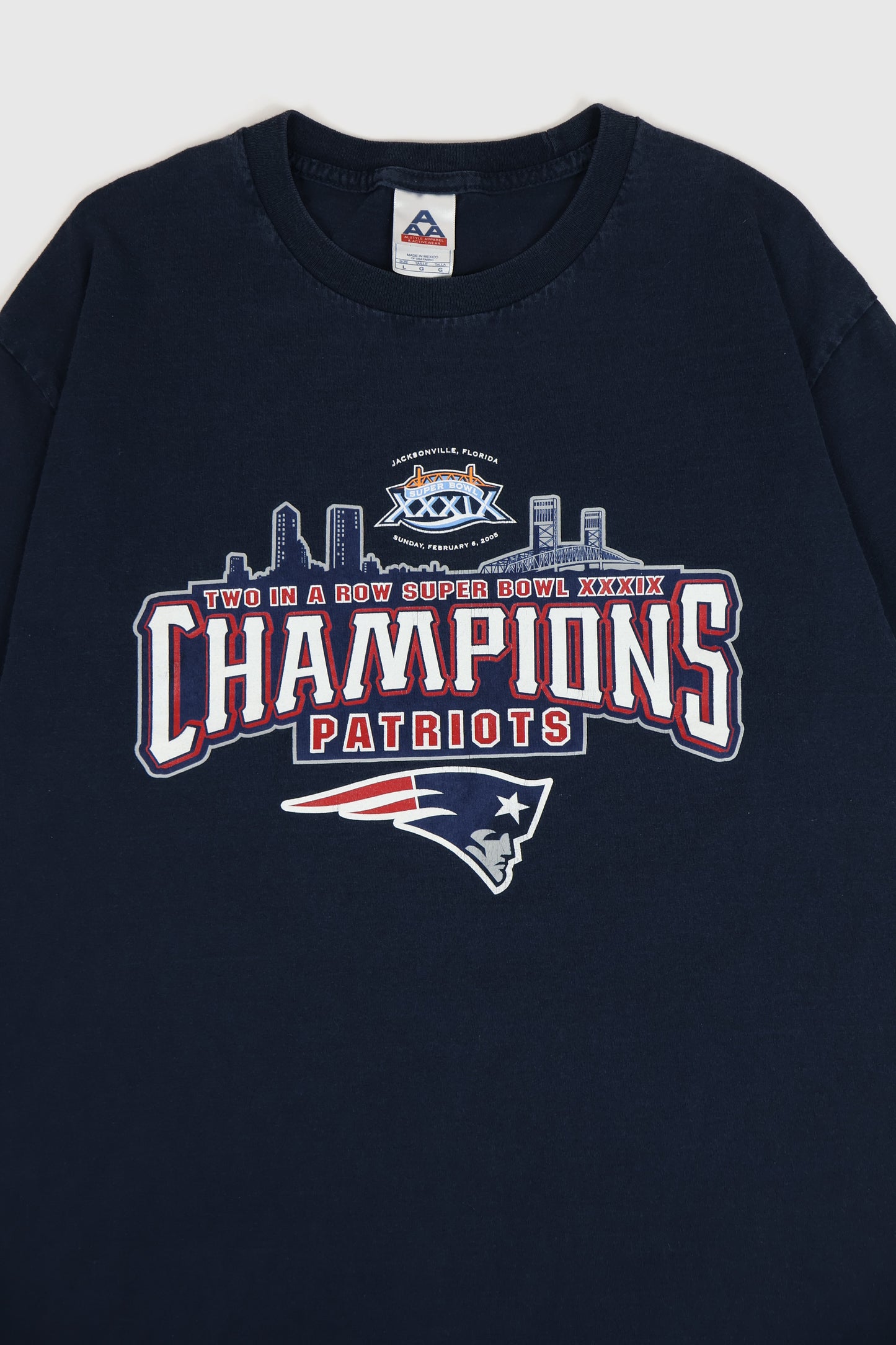 Vintage New England Patriots Super Bowl XXXIX Champions Tee Image 1