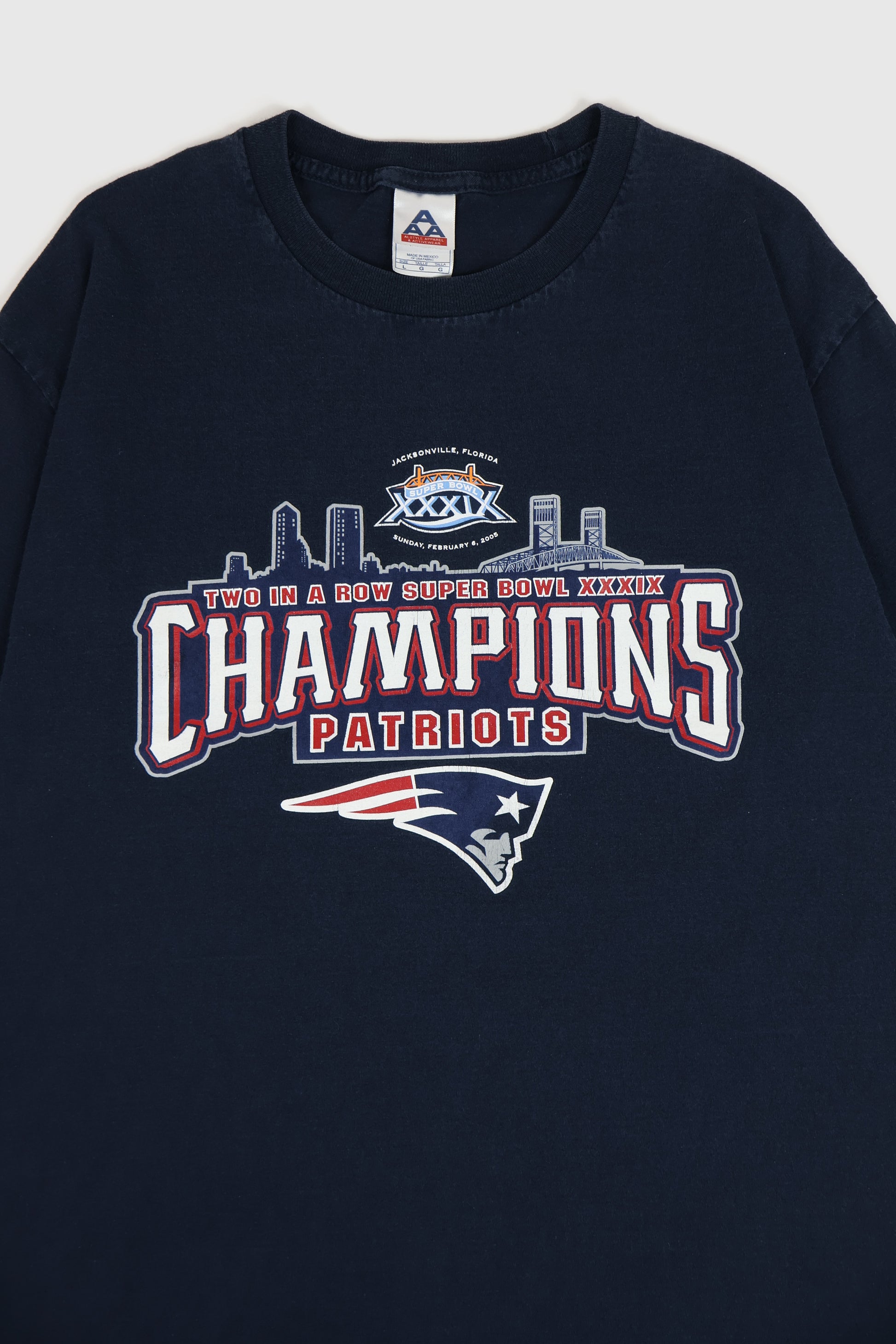 Vintage New England Patriots Super Bowl XXXIX Champions Tee Image 1