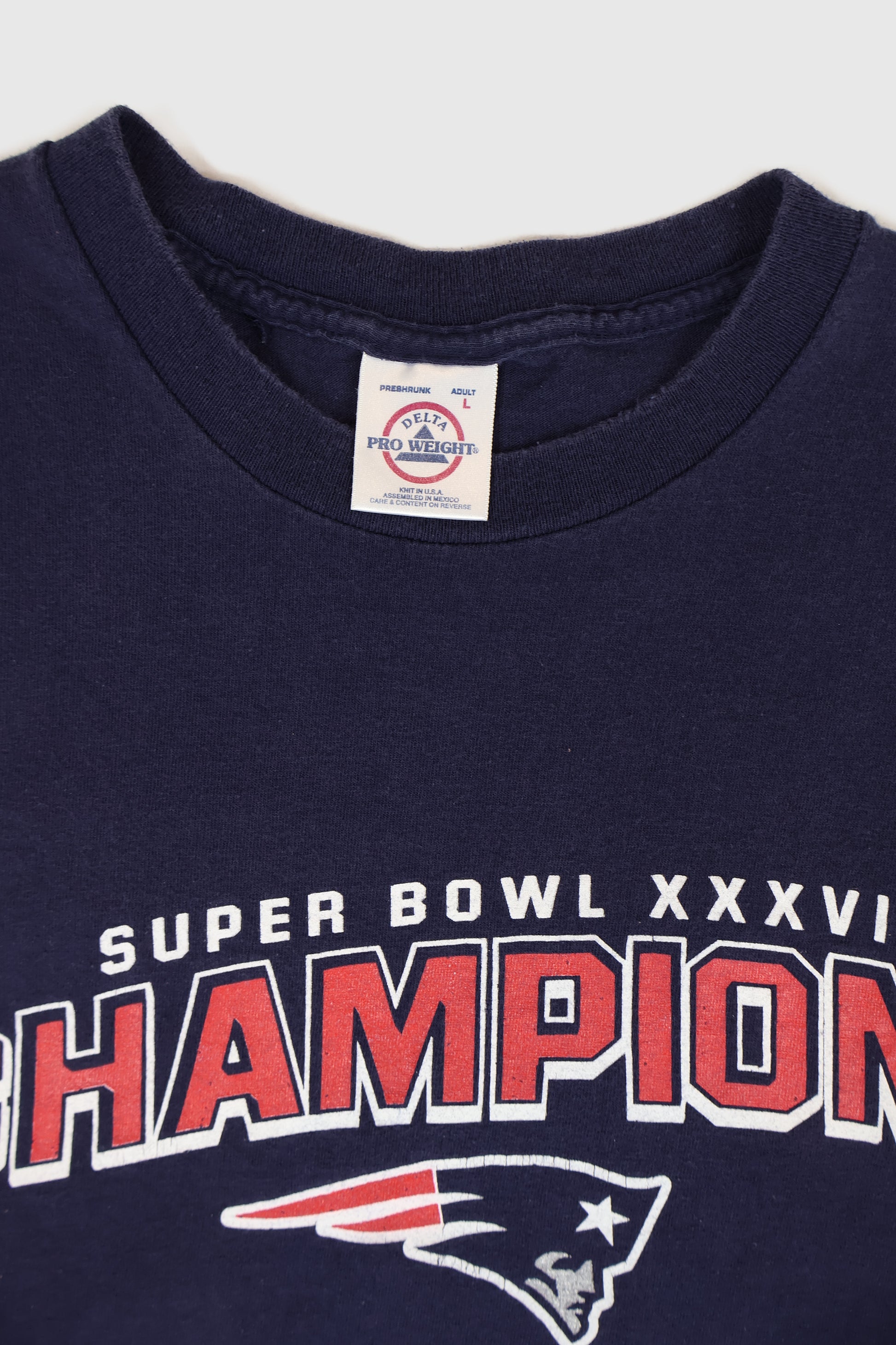 Vintage New England Patriots Super Bowl XXXVI Tee Image 2