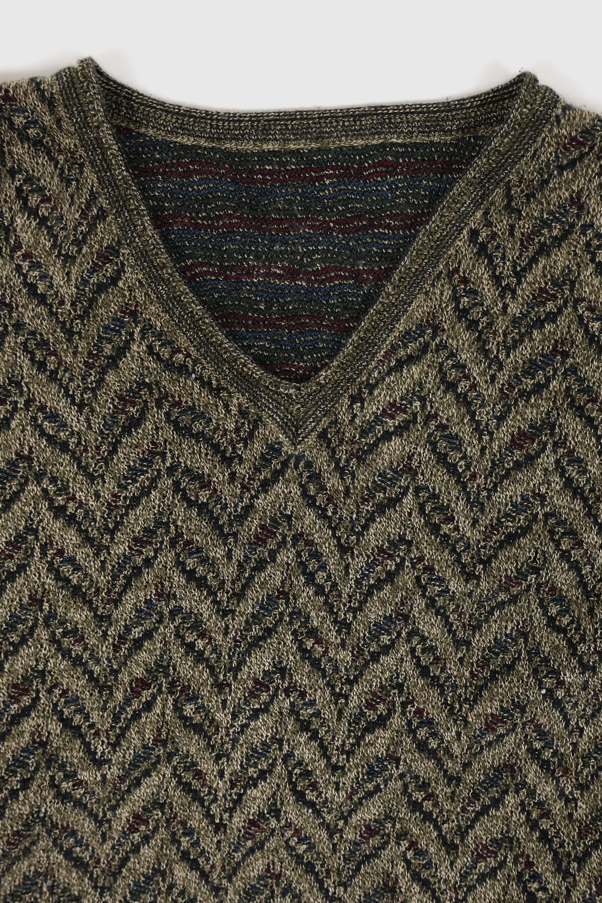 Vintage Sweater 01 Image 2