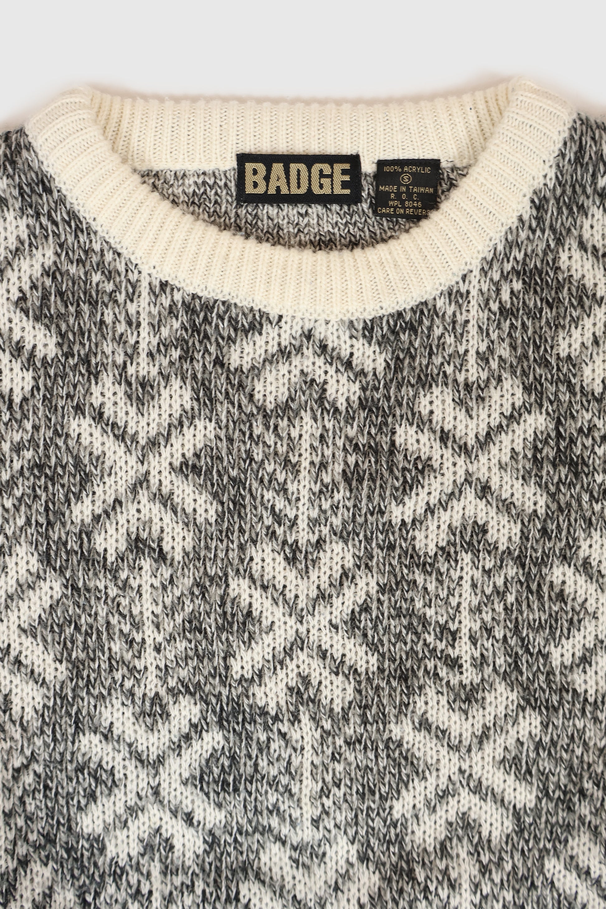 Vintage Sweater 02 Image 2