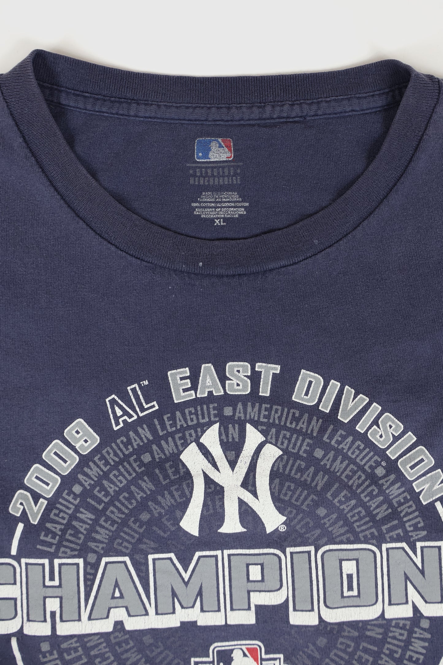 Vintage New York Yankees 2009 AL East Champions Tee Image 2