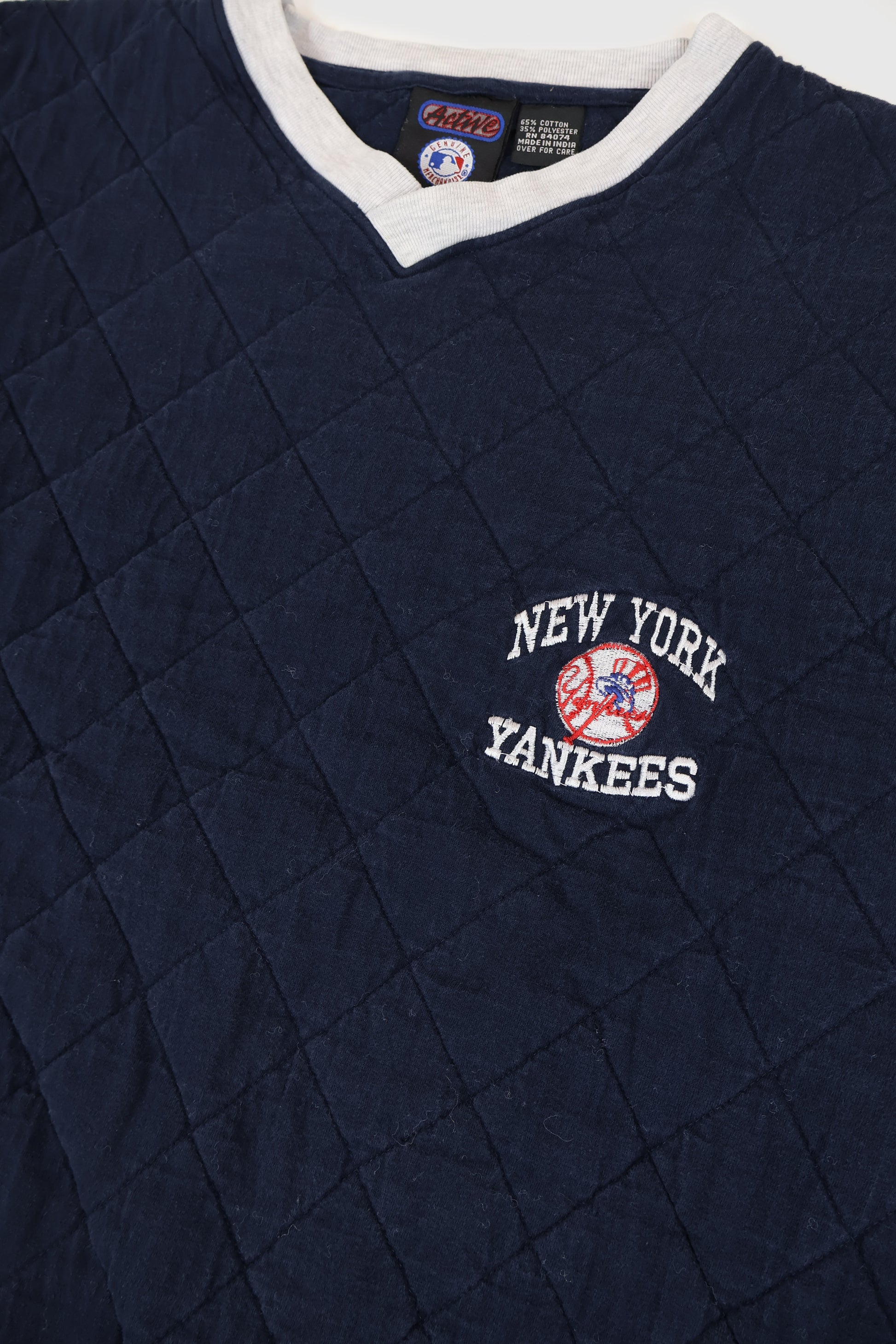 Vintage New York Yankees Quilted Crewneck Image 3